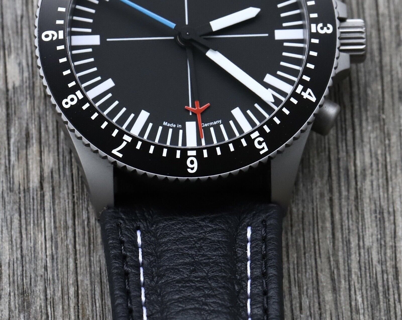 Damasko DC 80 Chronograph Pilot Watch Blue/Red - 2020
