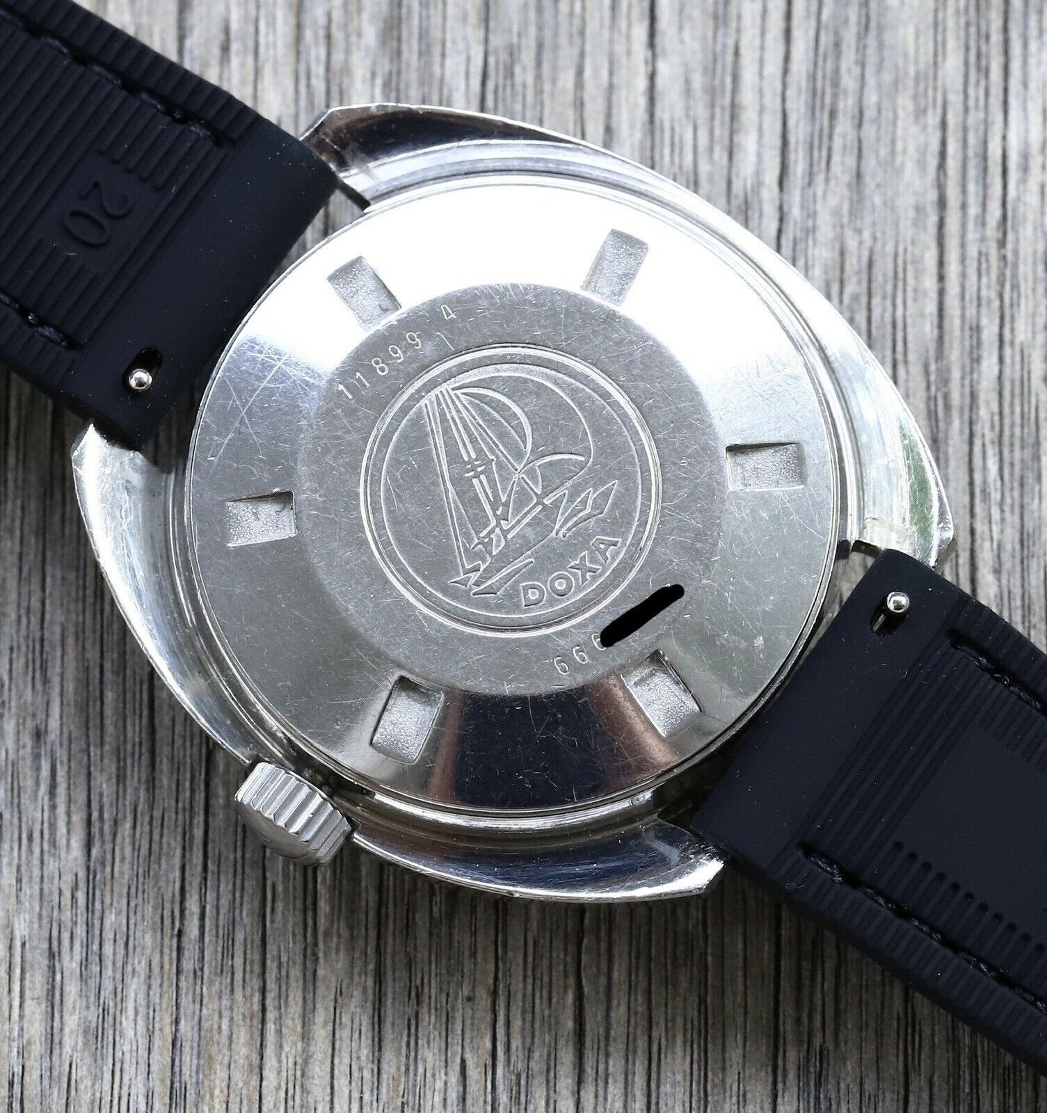 Doxa SUB 300T Professional Transitional 11899-4