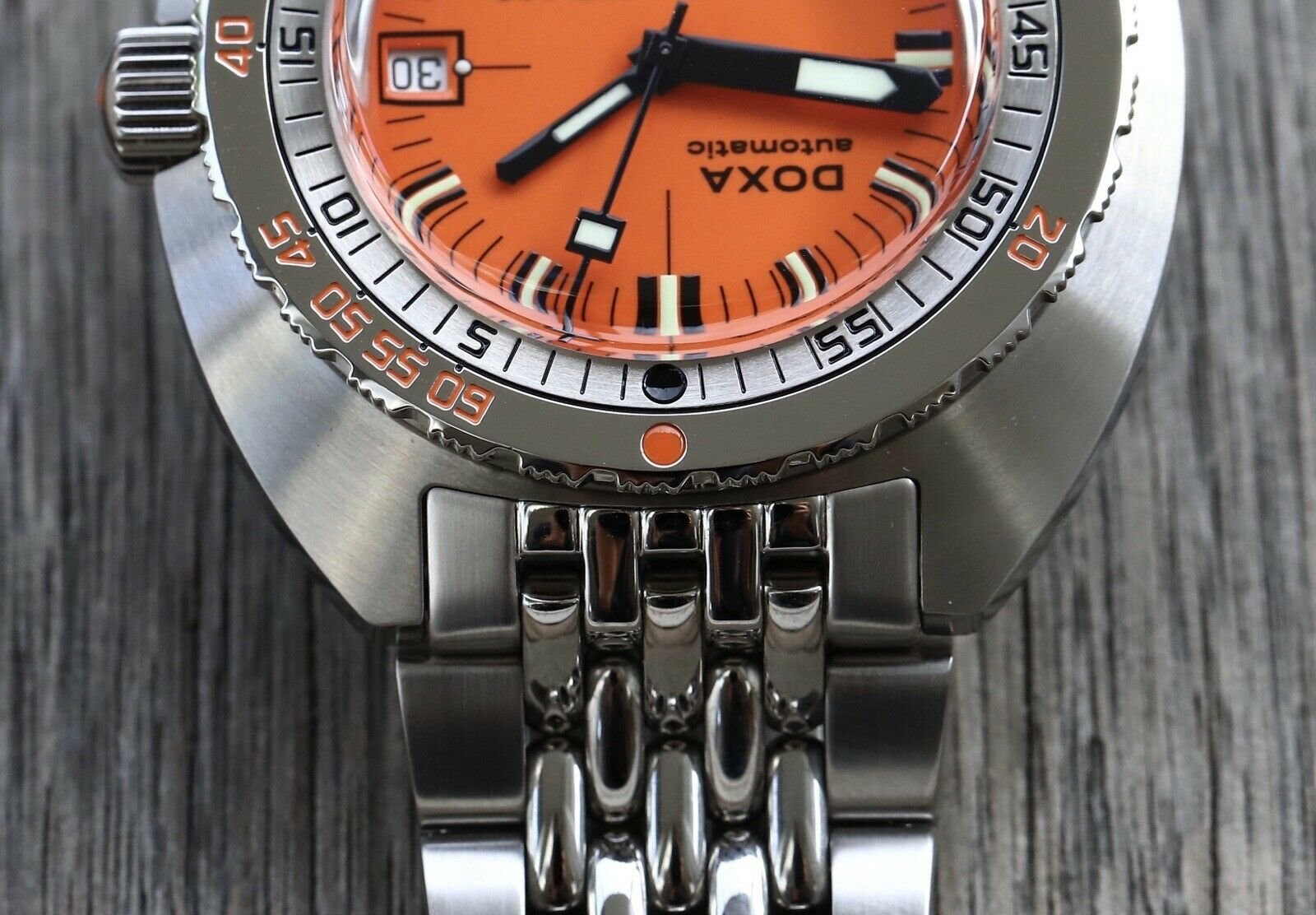 Doxa SUB 300 Professional COSC - 2022