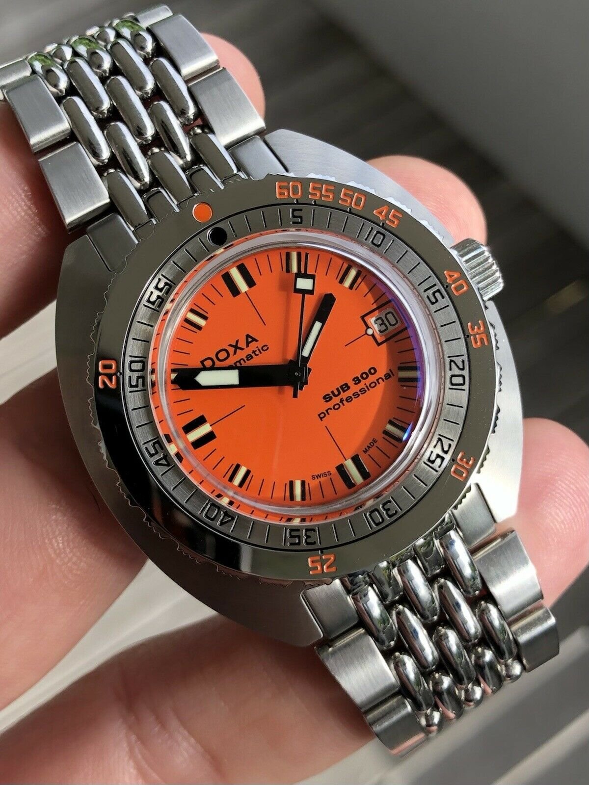 Doxa SUB 300 Professional COSC - 2022