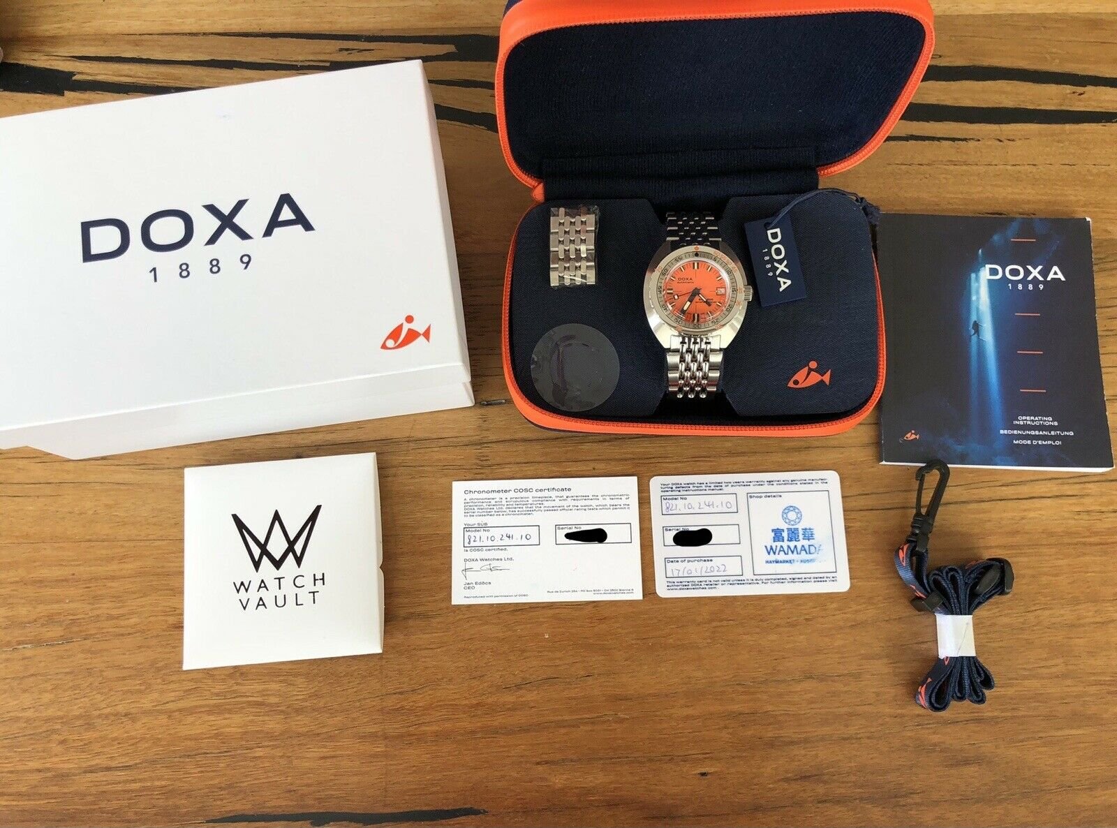 Doxa SUB 300 Professional COSC - 2022