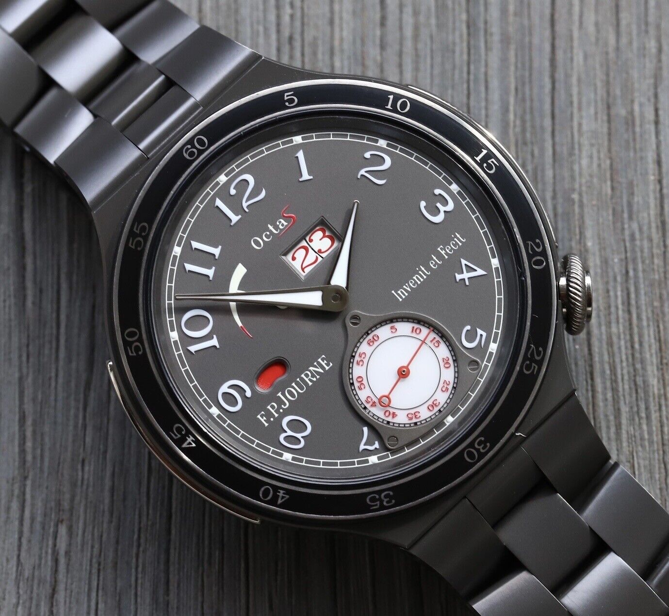 F.PJourneOctaLinesportOctaSportAutomatiqueReserveTitaniumARS244mmWatchVault02.jpg