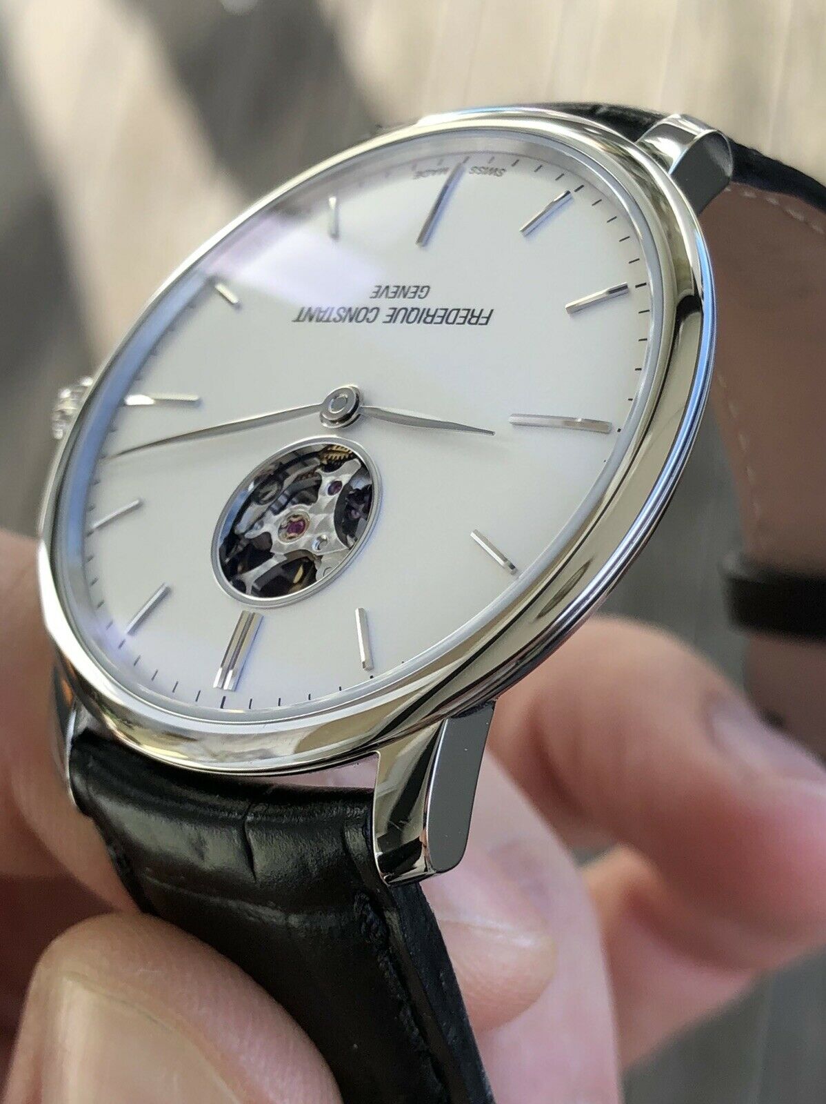 Frederique_Constant_Slimline_Automatic_Heartbeat_FC-312S4S6_283_29.jpg