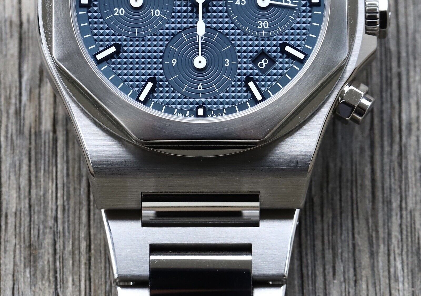 Girard-Perregaux Laureato Chronograph 81020-11-431-11A 42mm - 2019