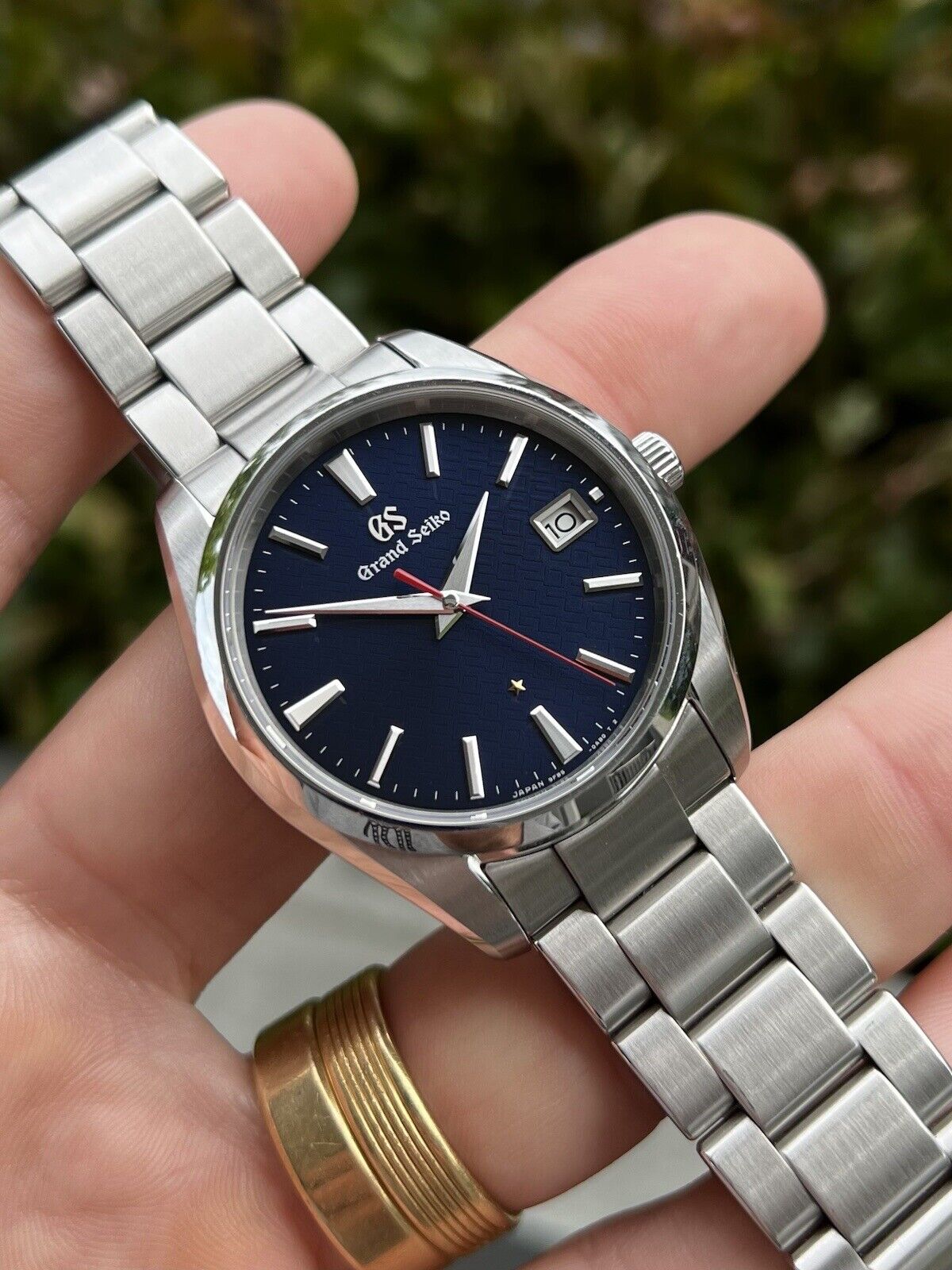Grand seiko sales quartz chrono24