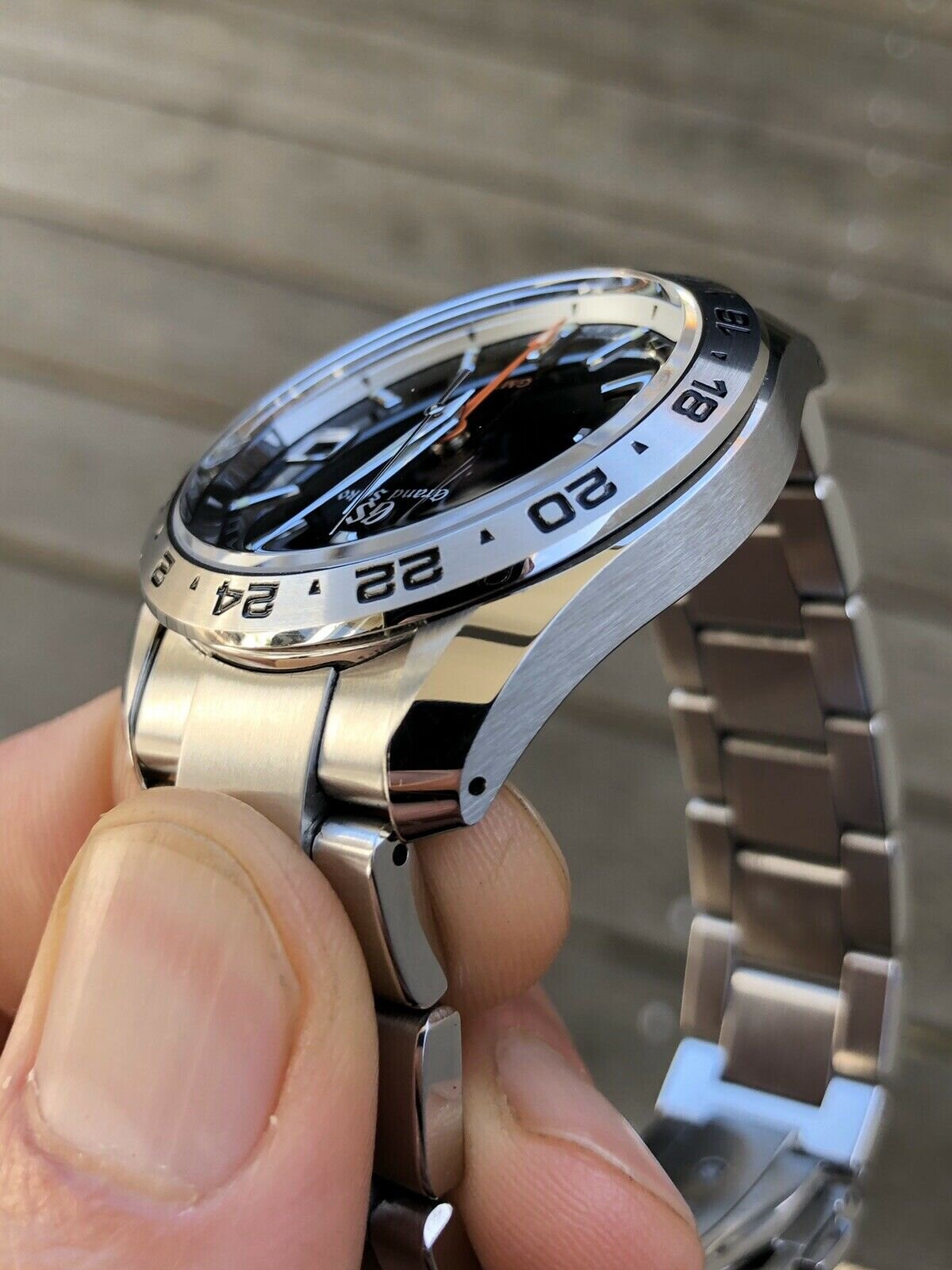Grand seiko gmt sbgn003 top