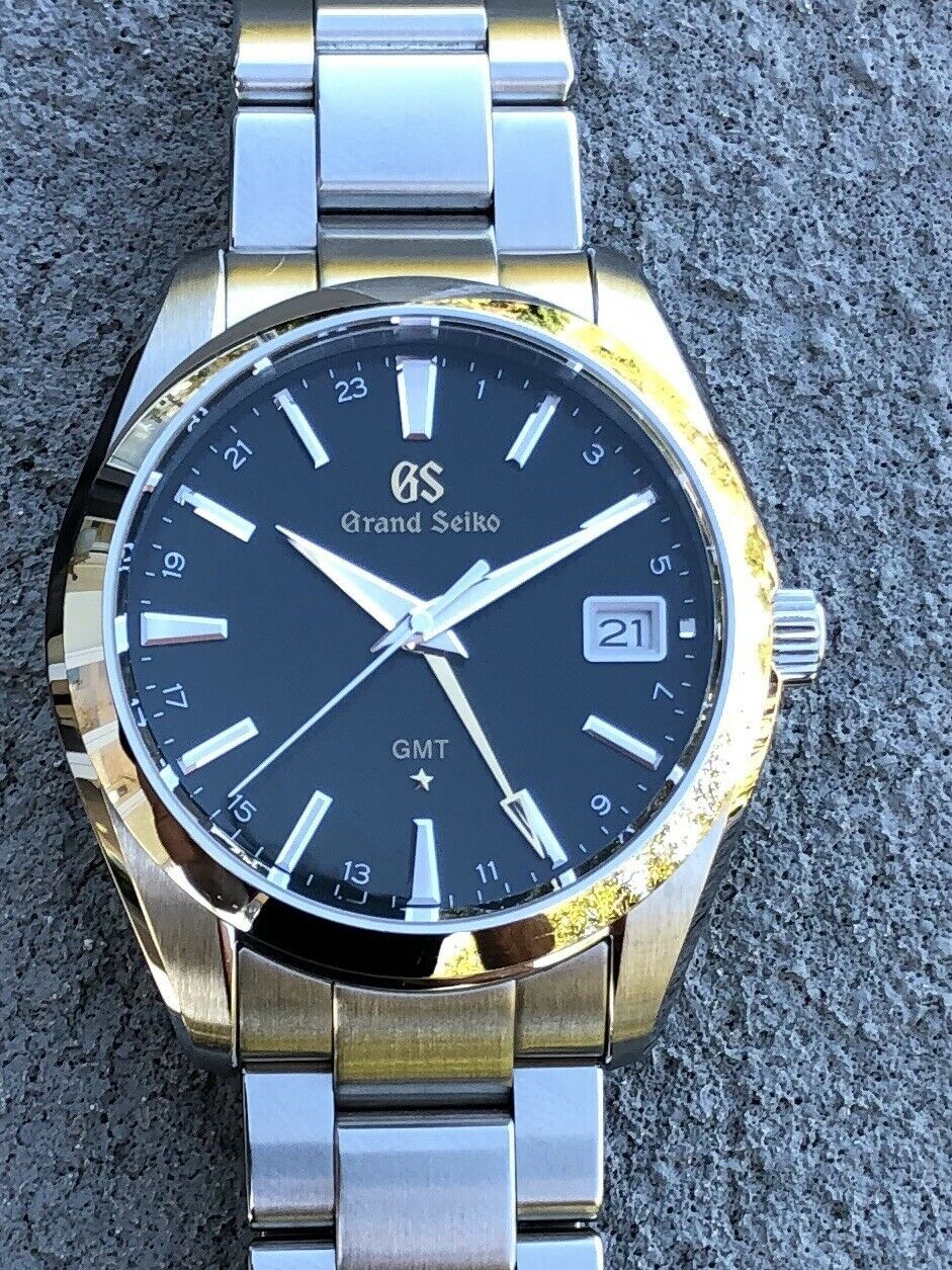 Grand_Seiko_SBGN007_GMT_Watch_Vault_281_29.jpg