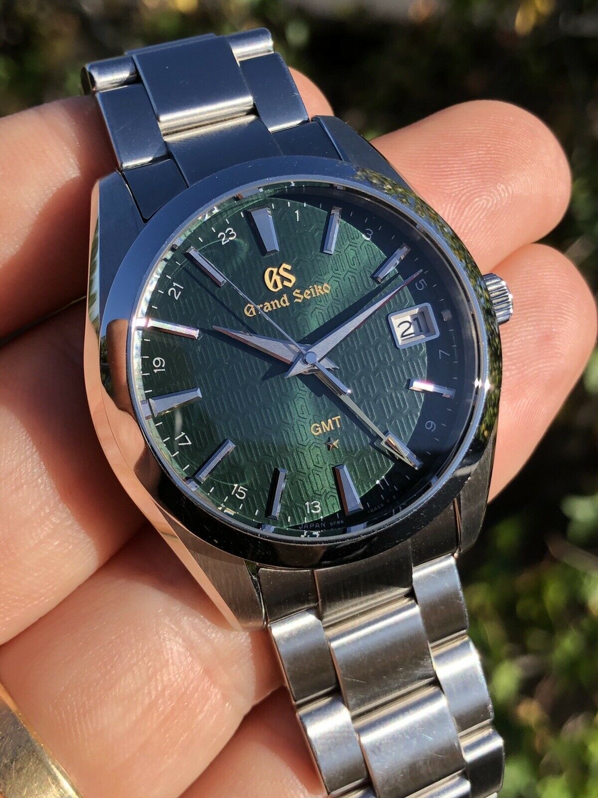 Grand Seiko SBGN007 GMT - 2018 Full Set