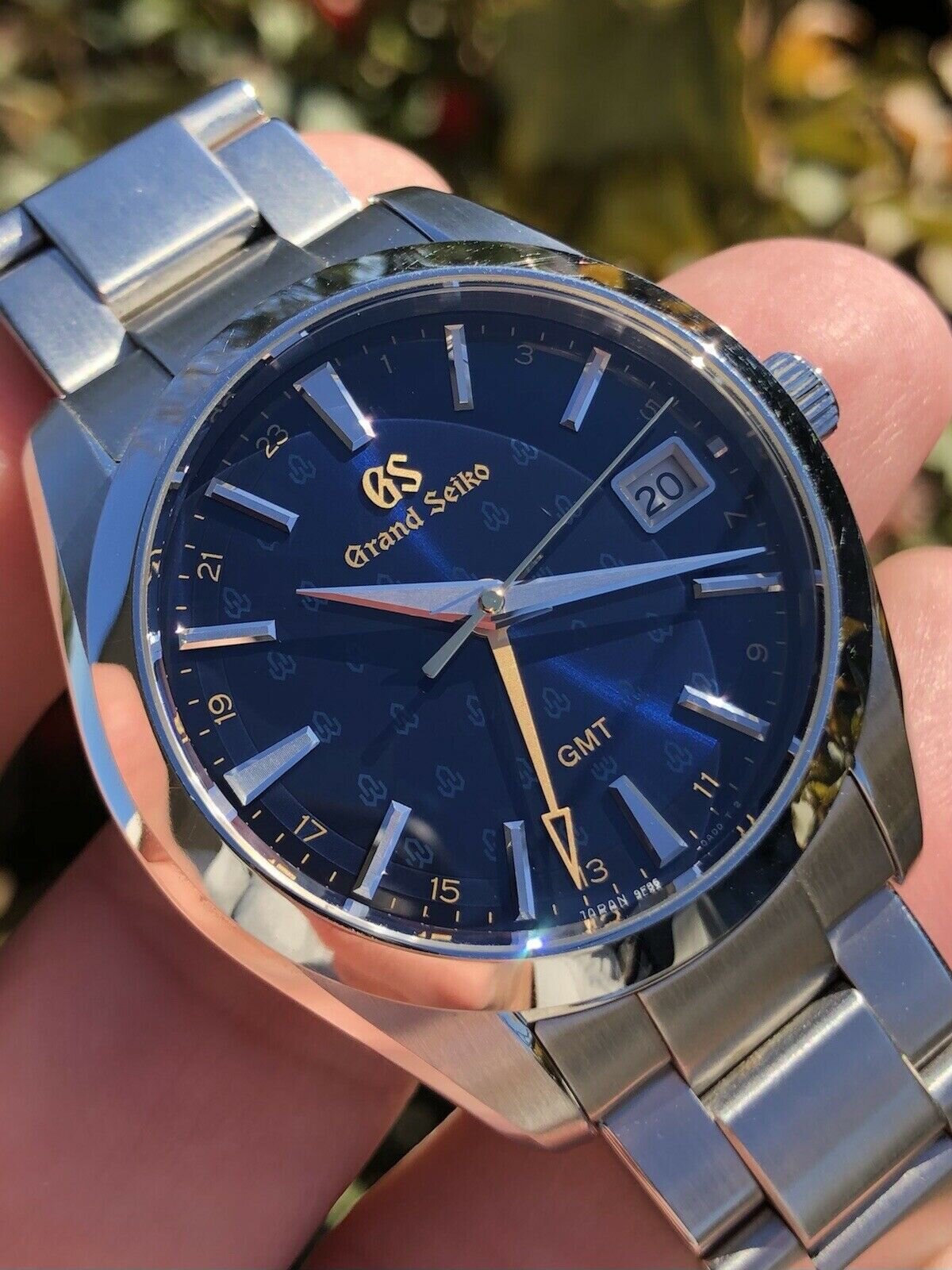Grand Seiko SBGN009 GMT - 2019