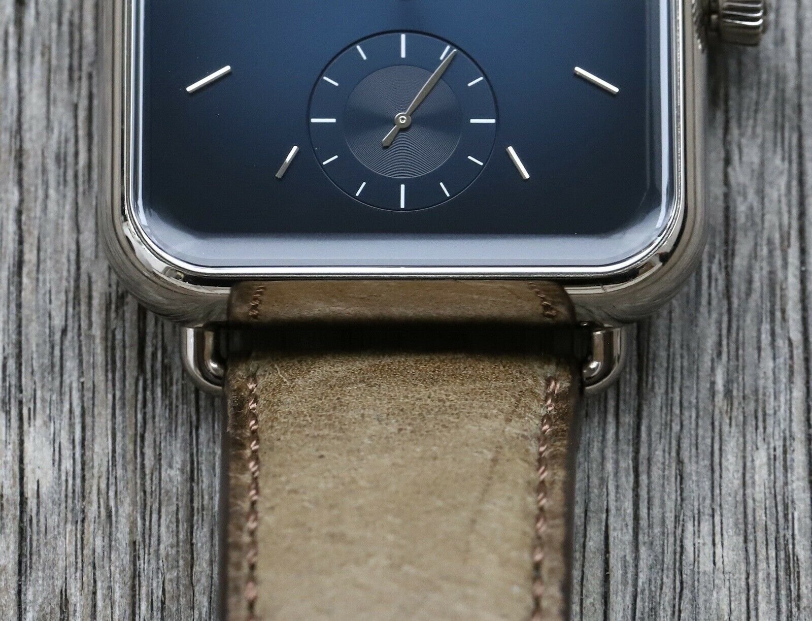 H moser deals swiss alp watch