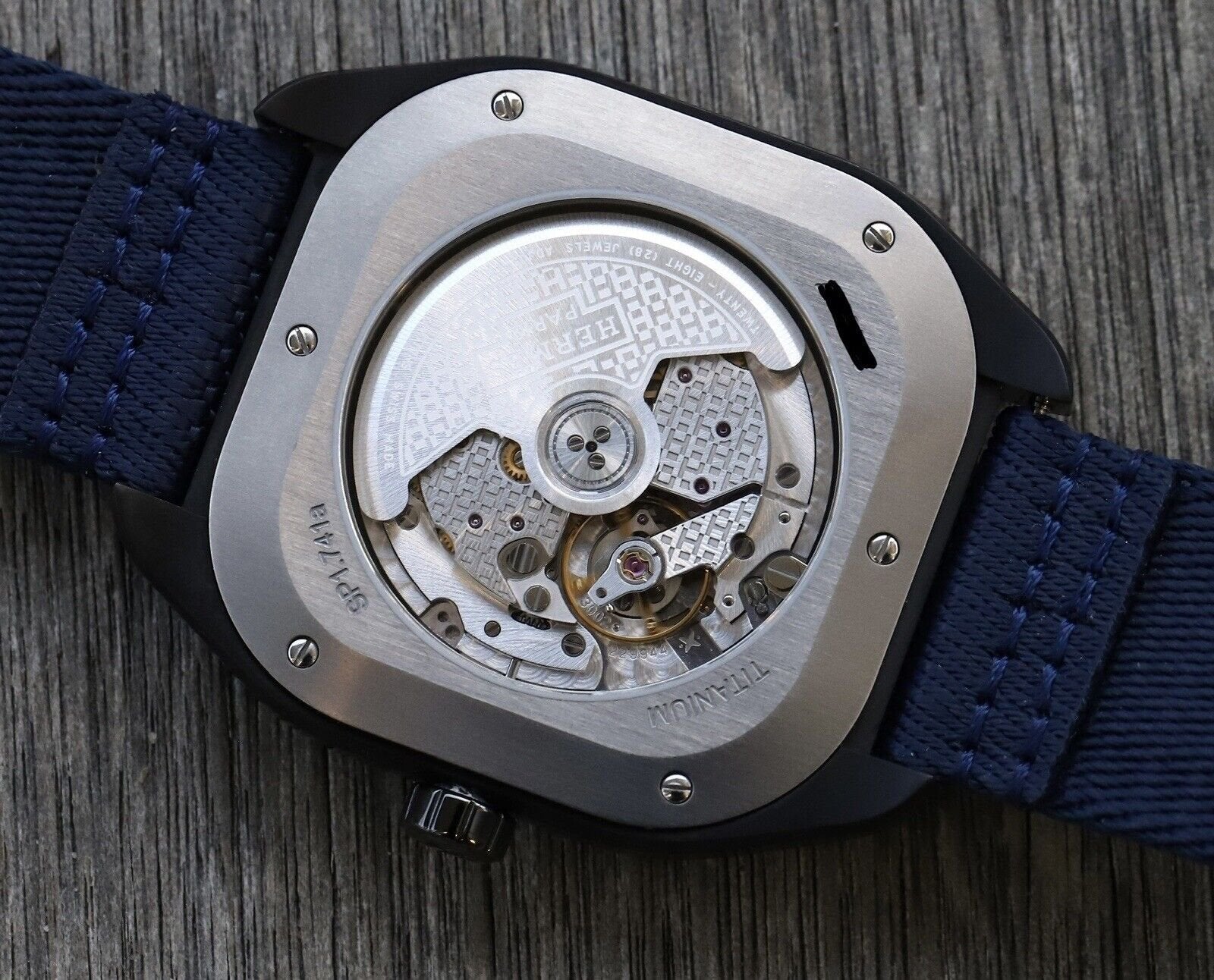 Hermès H08 DLC Titanium - 2021
