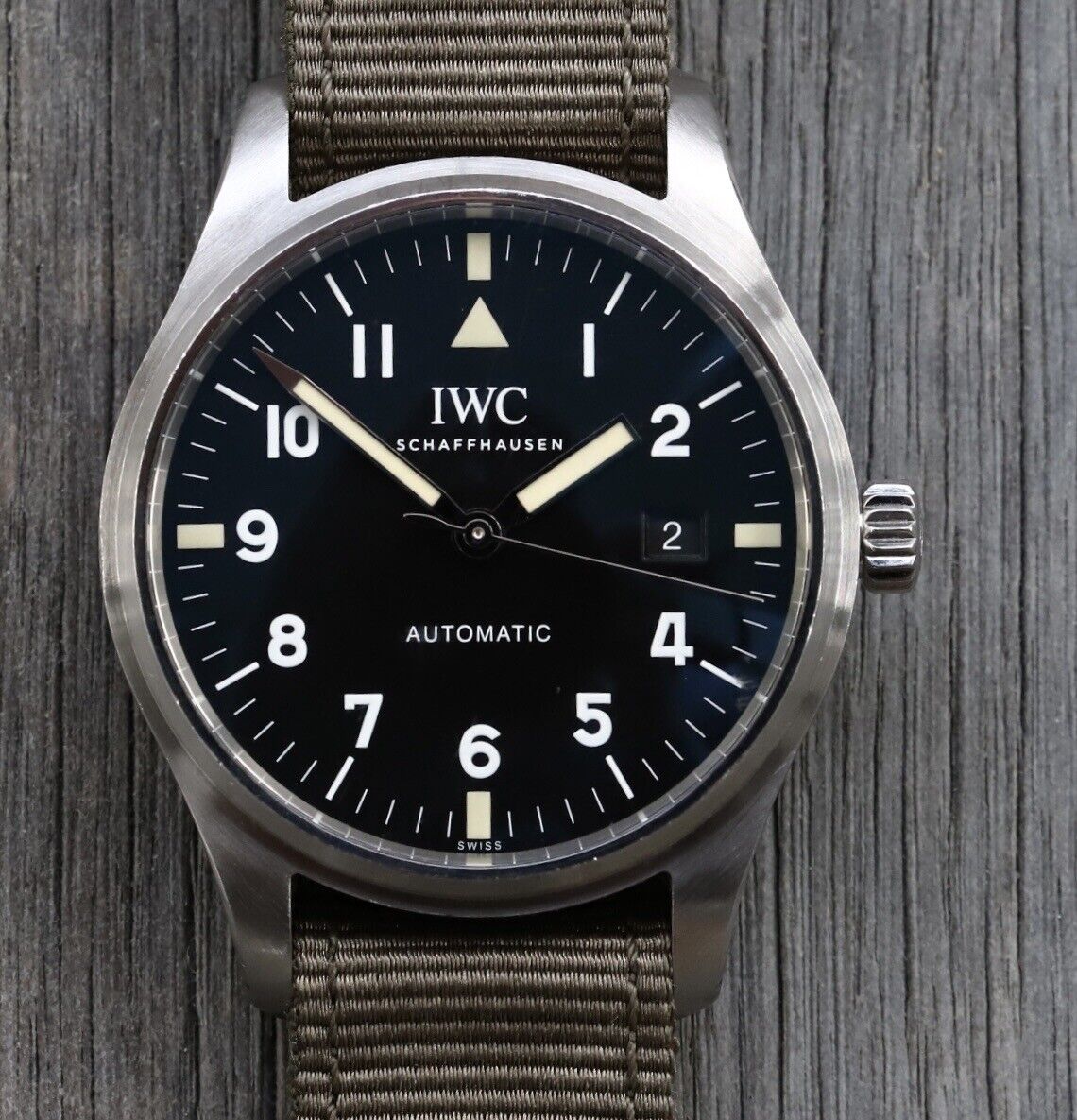 IWCPilot_sWatchMarkXVIIIEdition_TributetoMarkXI_RefIW327007-2017WatchVault01.jpg