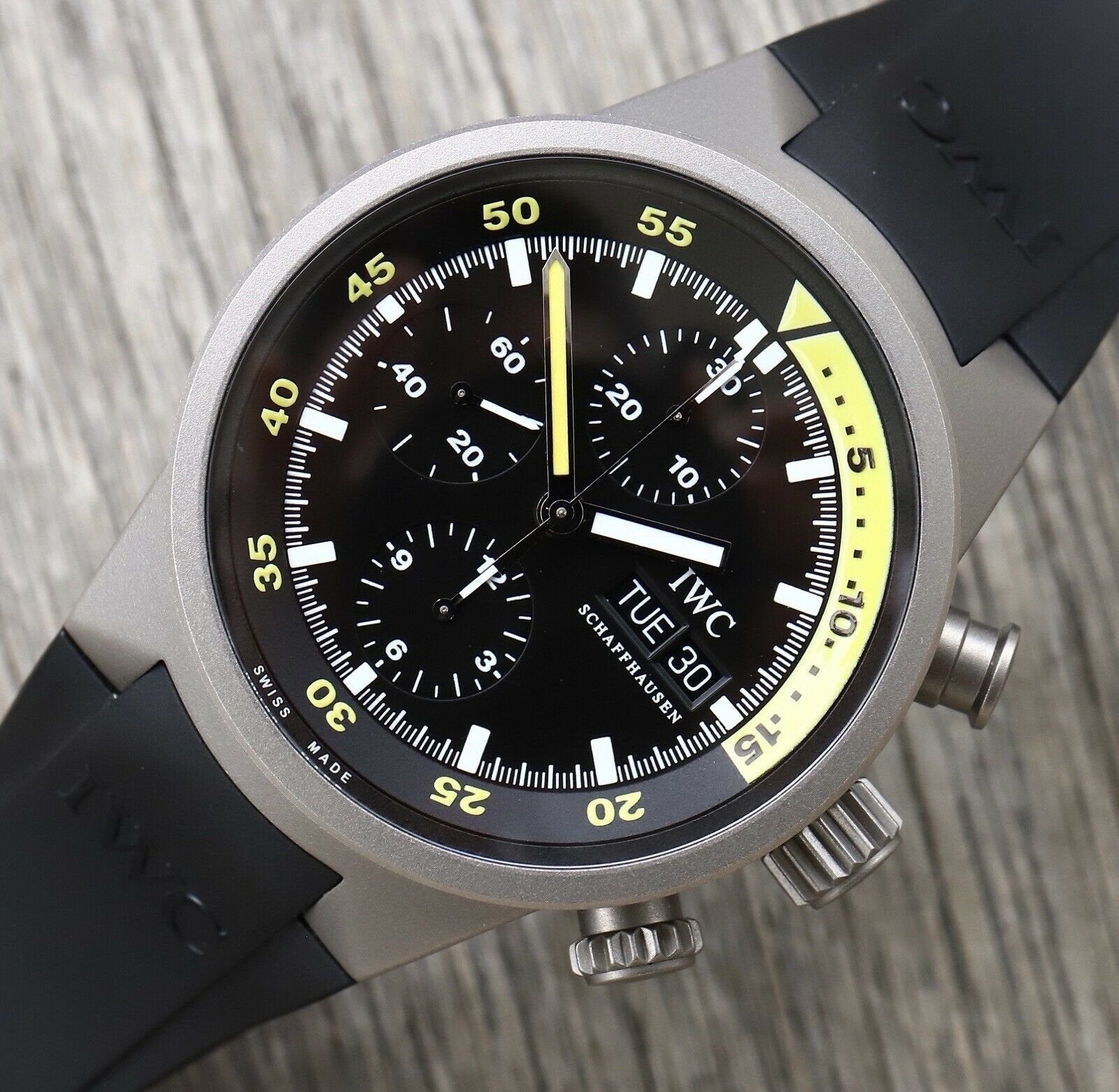 IWC_Aquatimer_Chronograph_Titanium_IW371918_Watch_Vault_02.jpg