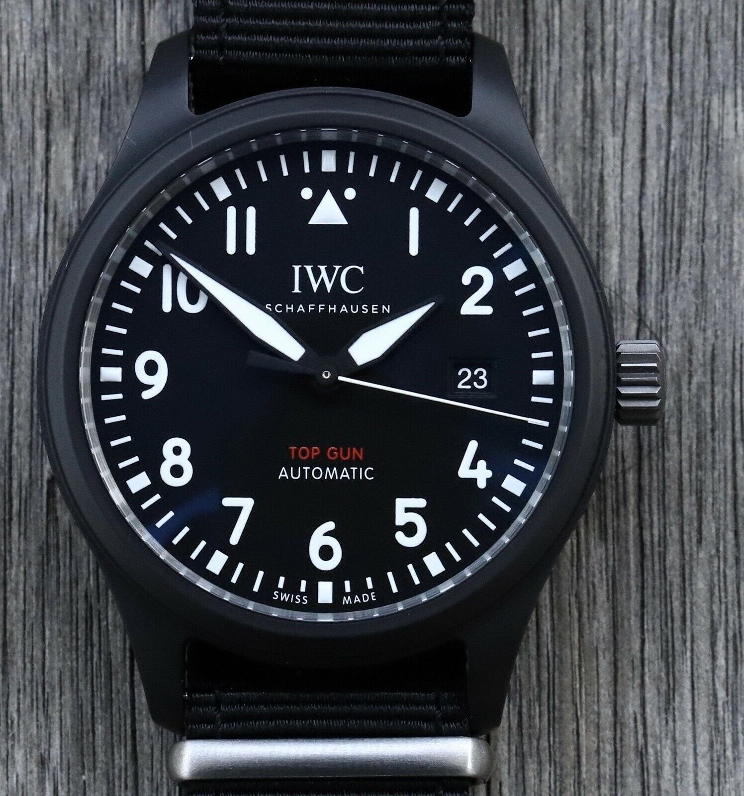 IWC_Pilot_Top_Gun_IW326901_-_2021_Watch_Vault_01.jpg