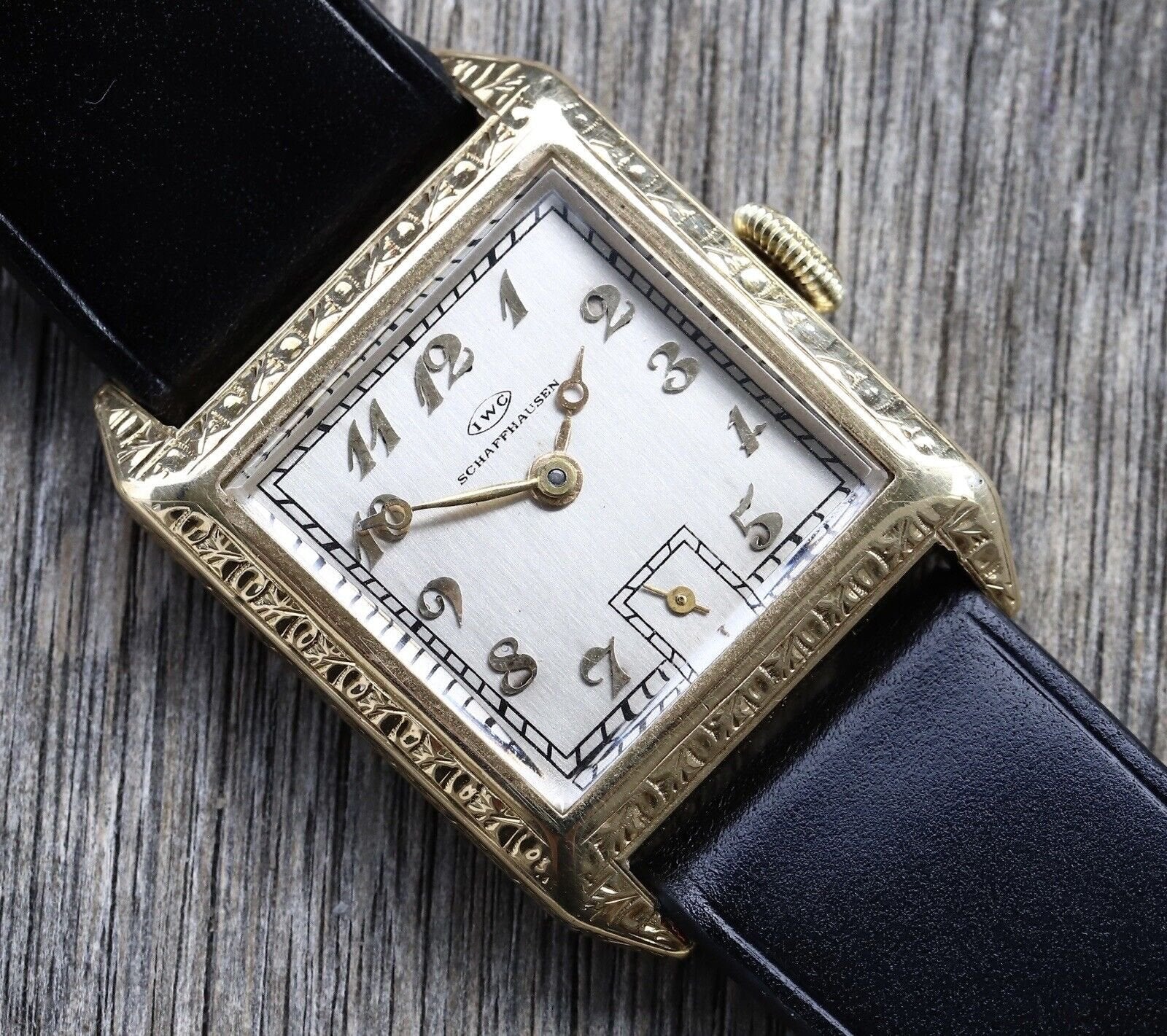 IWC Schaffhausen 14k Gold Antique Art Deco - 1926