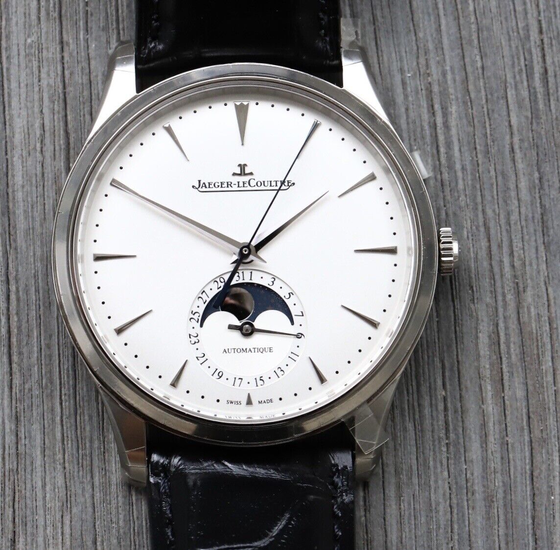 JaegerLeCoultreMasterUltraThinMoonQ1368430-BrandNewWatchVault01.jpg