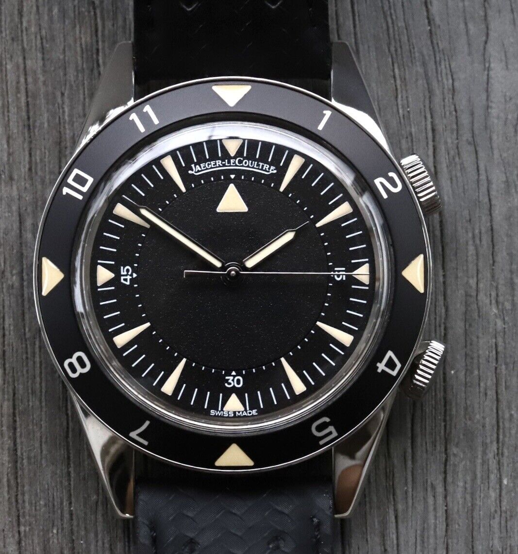 JaegerLeCoultreMemovoxTributetoDeepSeaQ2028470-2013WatchVault01.jpg