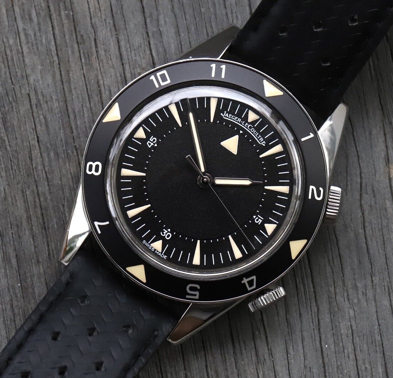 JaegerLeCoultreMemovoxTributetoDeepSeaQ2028470-2013WatchVault02.jpg
