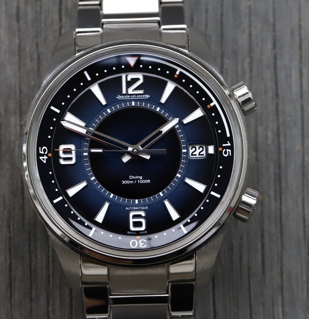 JaegerLeCoultrePolarisMarinerDate42mmBlueDialQ9068180-2021WatchVault01.jpg