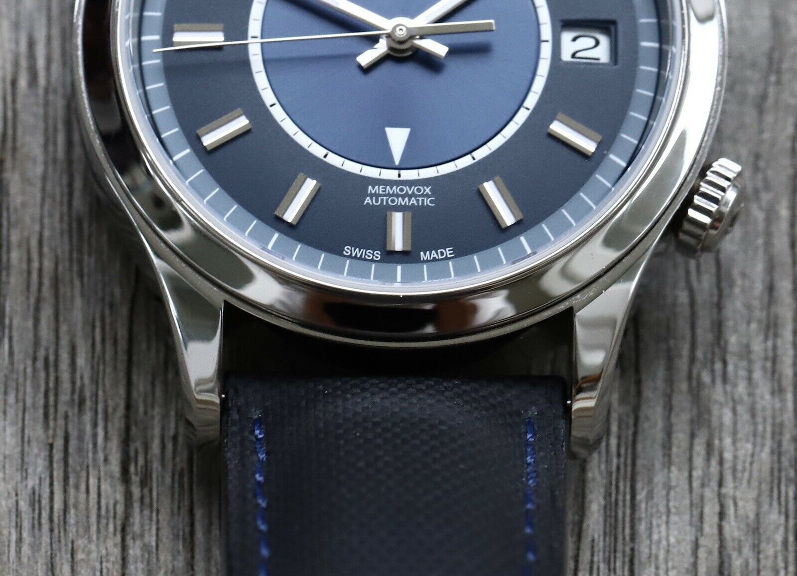 Jaeger LeCoultre Master Memovox Boutique Edition Q141848J - 2016