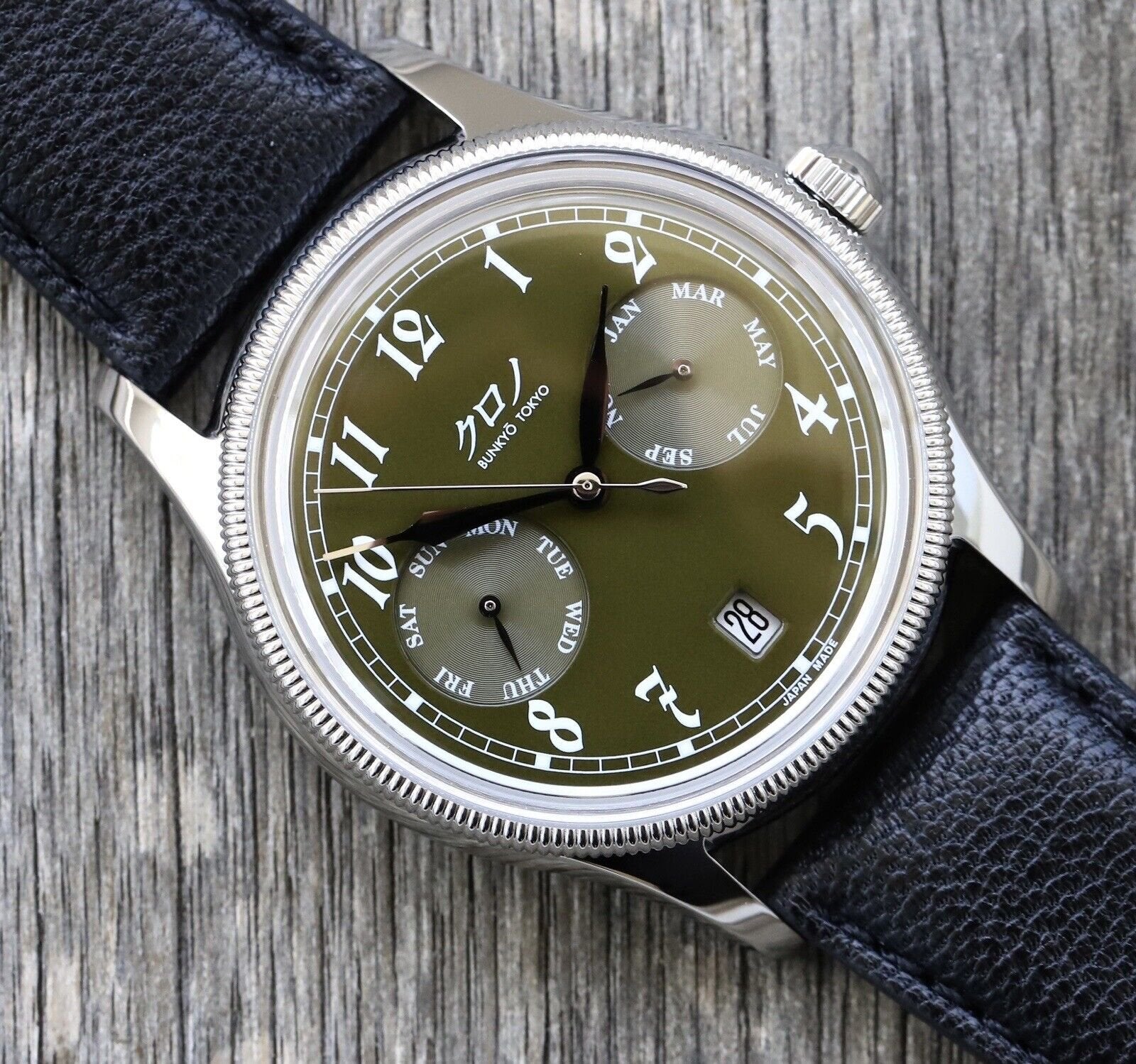 Kurono_Tokyo_Calendrier_Type_1_-_Brand_New_Watch_Vault_02.jpg