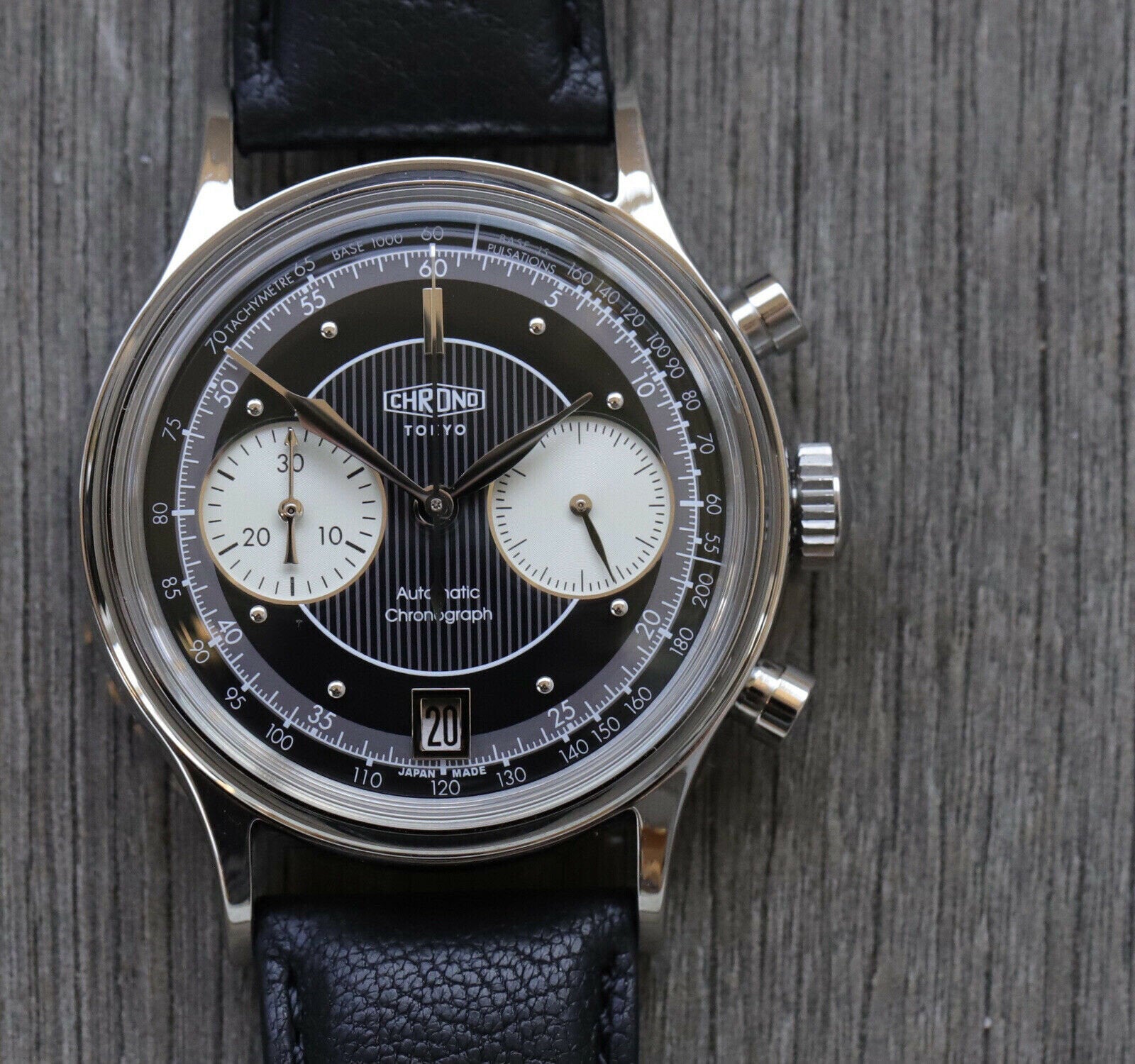 Kurono_Tokyo_Chronograph_1_Black_Dial_-_Brand_new_Watch_Vault_01.jpg