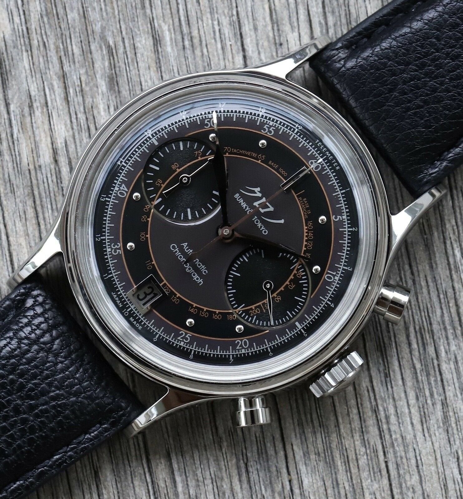 Kurono_Tokyo_Chronograph_2_-_Brand_new_Watch_Vault_02.jpg