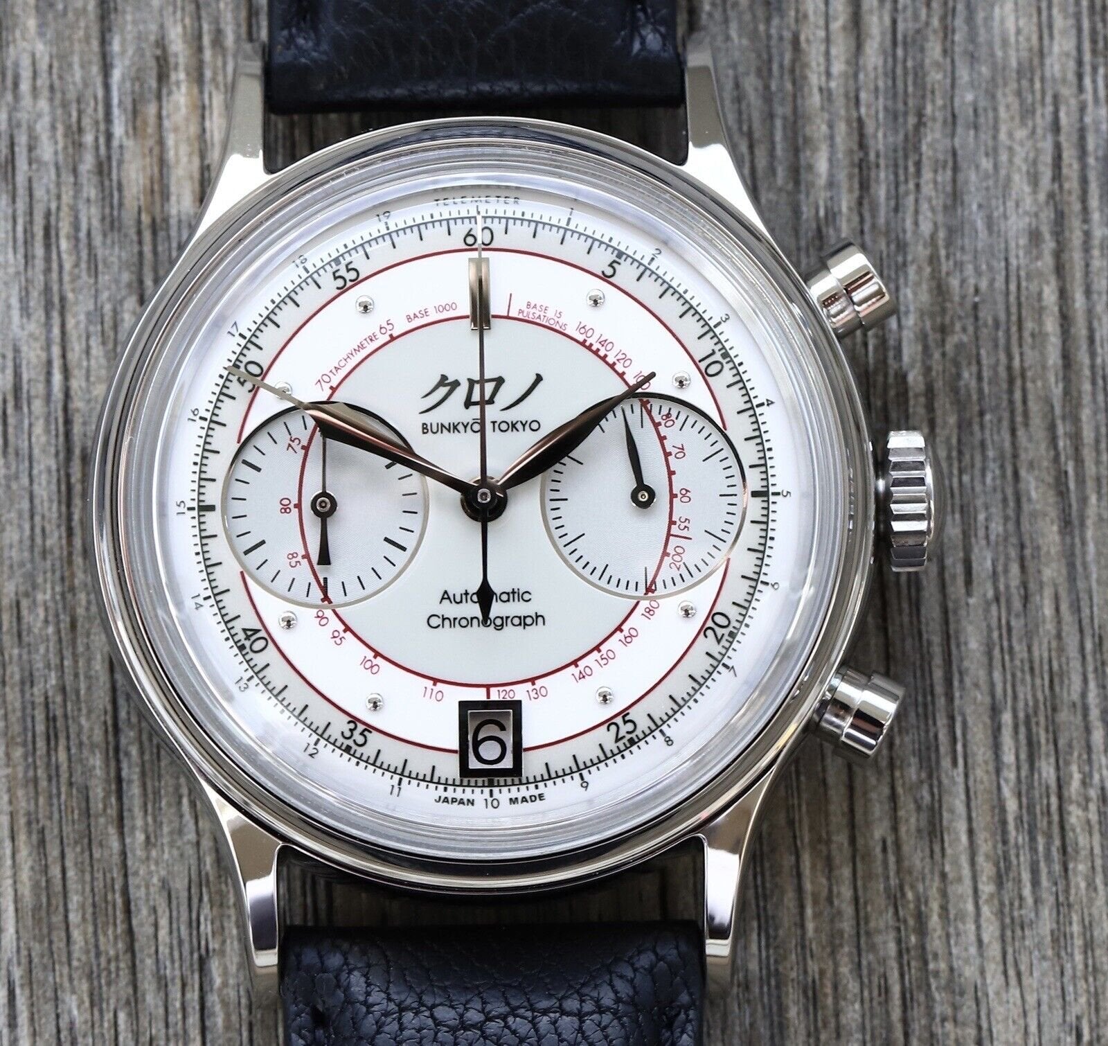 Kurono_Tokyo_Chronograph_2_White_Shiro_-_2022_Watch_Vault_01.jpg