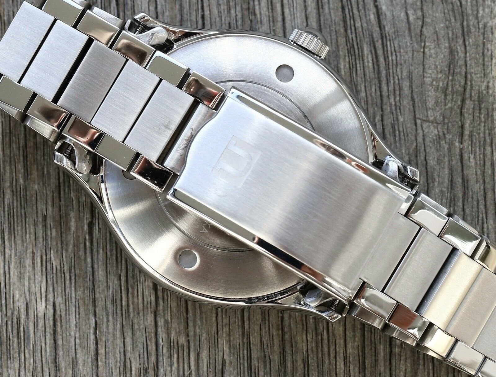 Kurono Tokyo Toki on bracelet