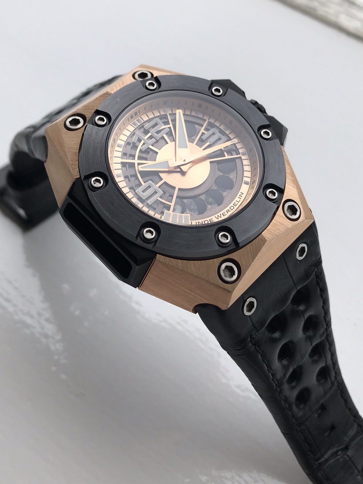 Linde Werdelin Oktopus Moon Gold - 2013 – Watch Vault Australia