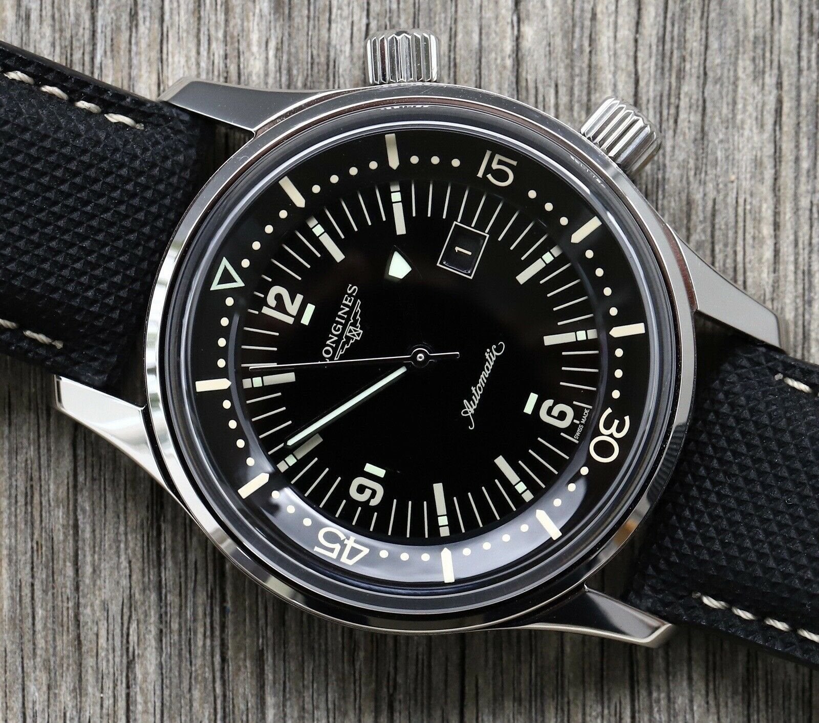 Longines_Legend_Diver_Date_36mm_L3.374.4.50.0_-_2021_Watch_Vault_02.jpg