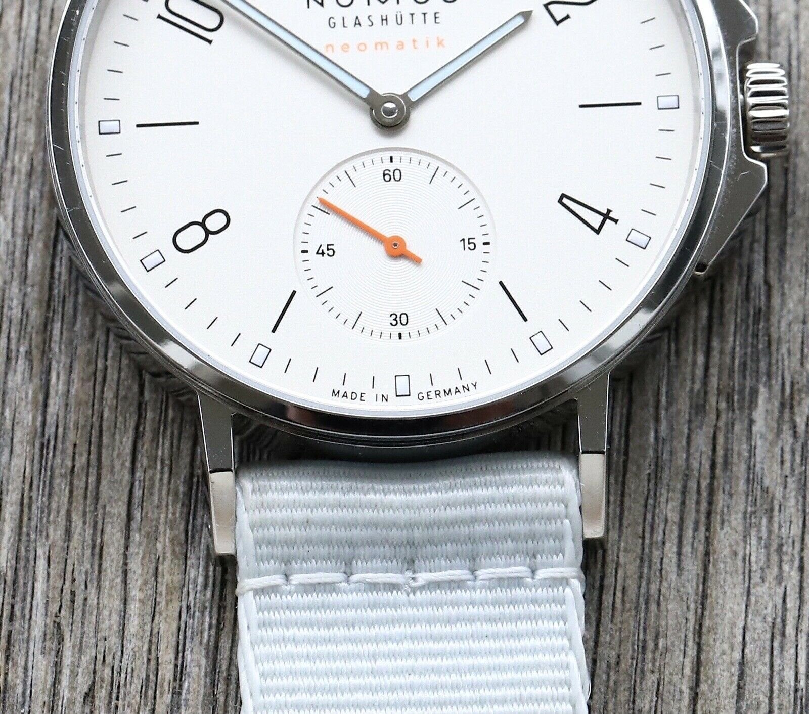 Nomos store ahoi 560