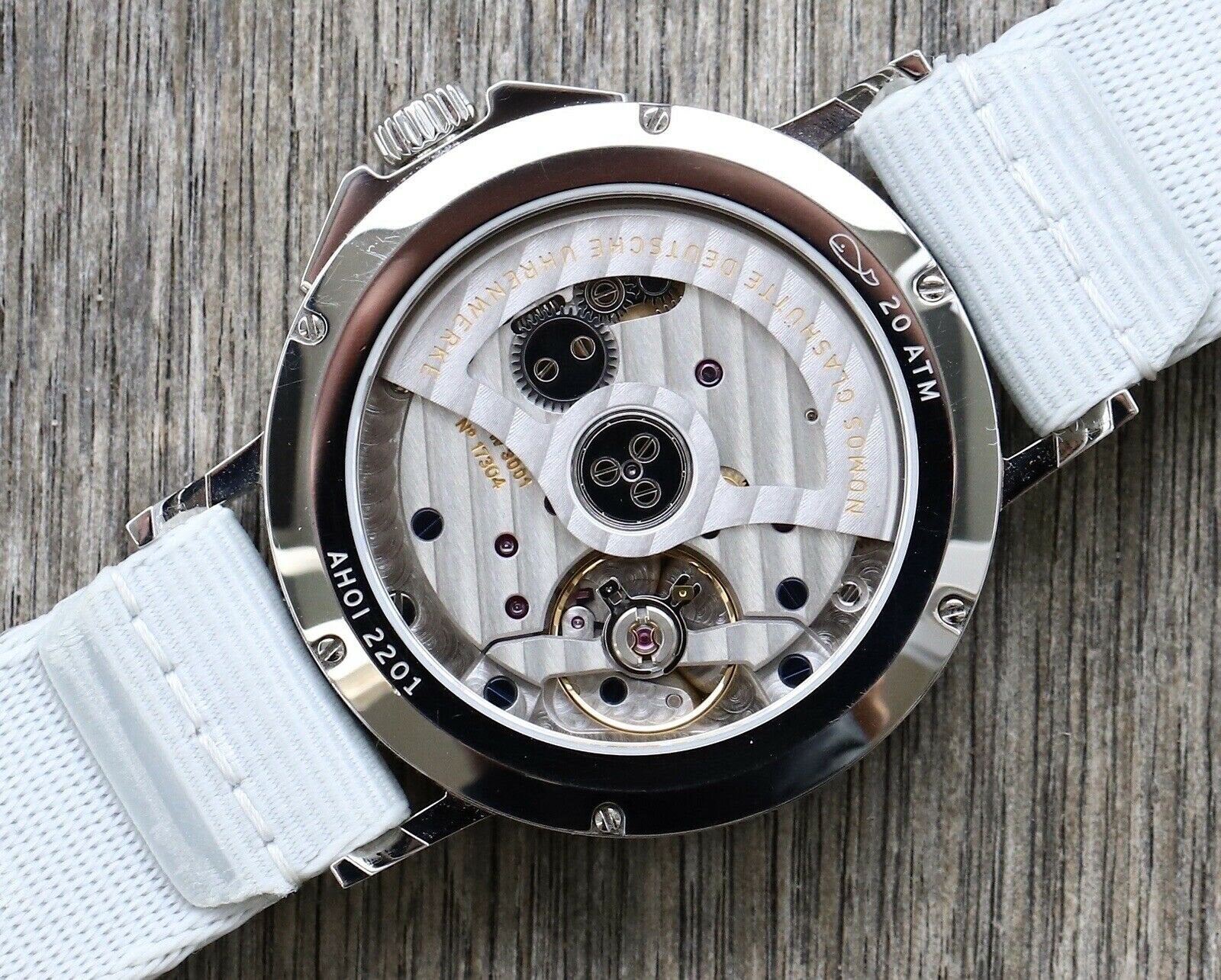Nomos 560 hotsell