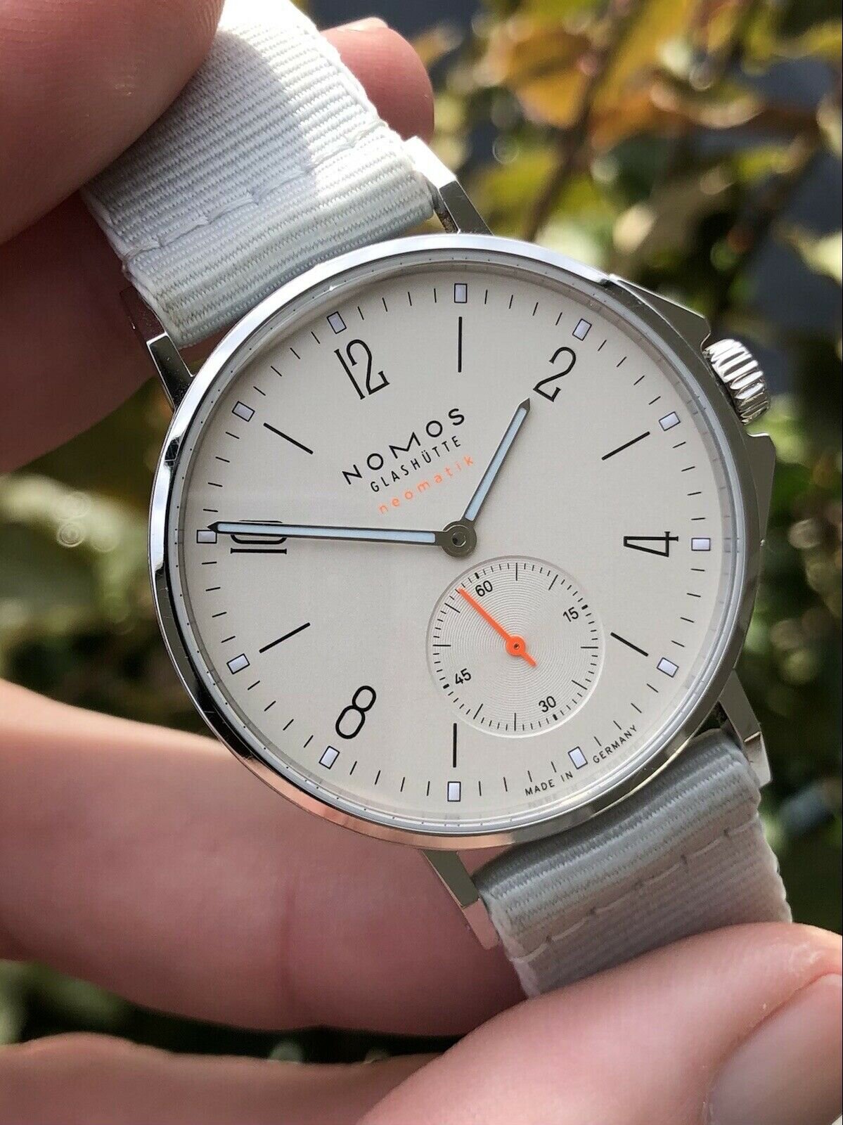 Nomos outlet ahoi 560