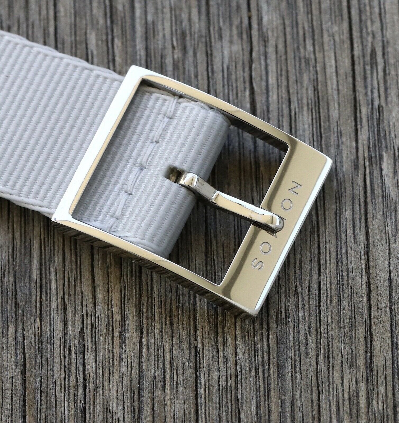 Nomos Ahoi Neomatik Siren White 564 – 2021