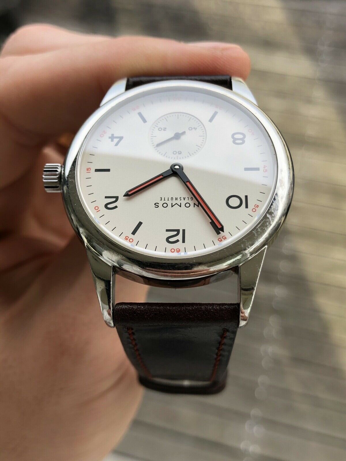 Nomos club hotsell 731
