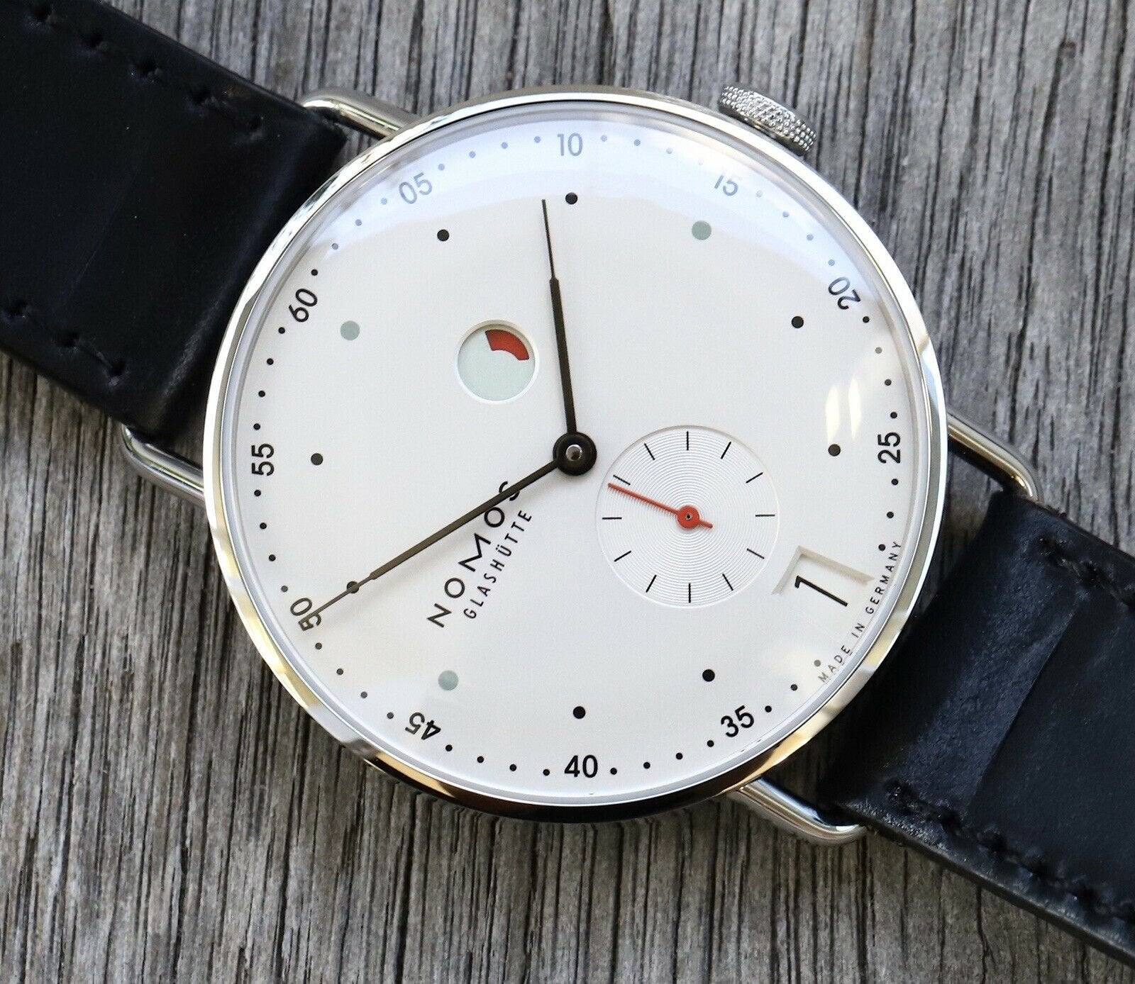 Nomos metro gangreserve outlet