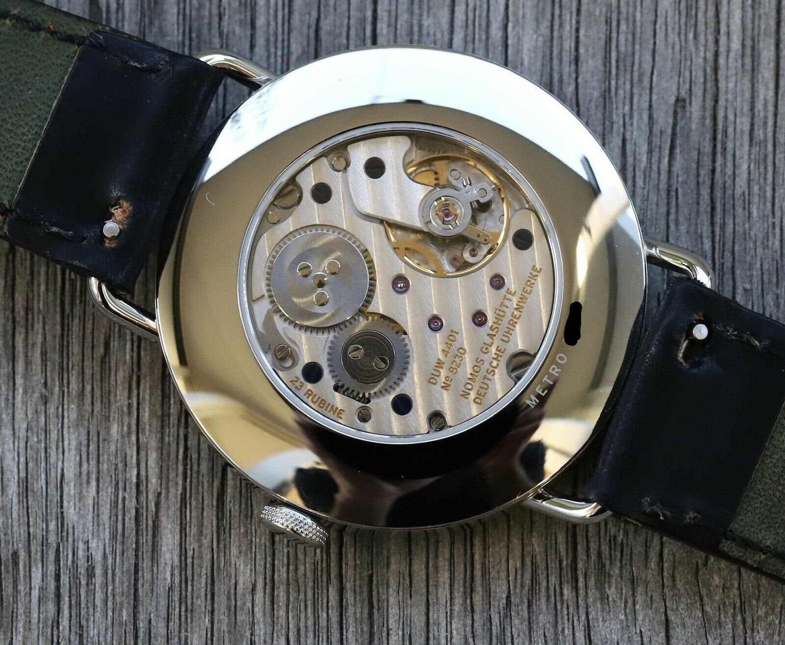 Nomos datum gangreserve shop