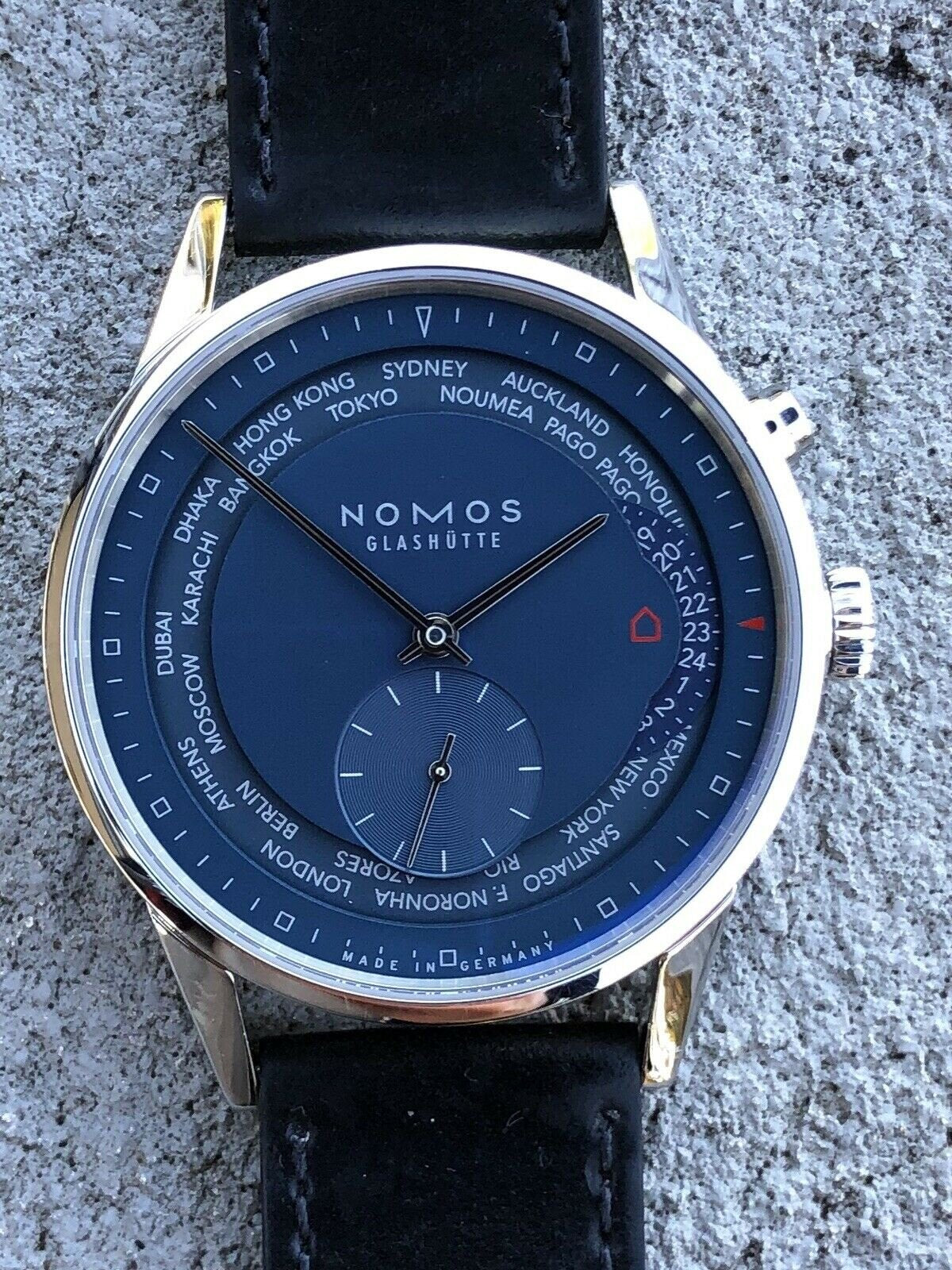 Nomos Zurich Weltzeit Nachtblau Worldtimer 807 - 2019 full set – Watch ...