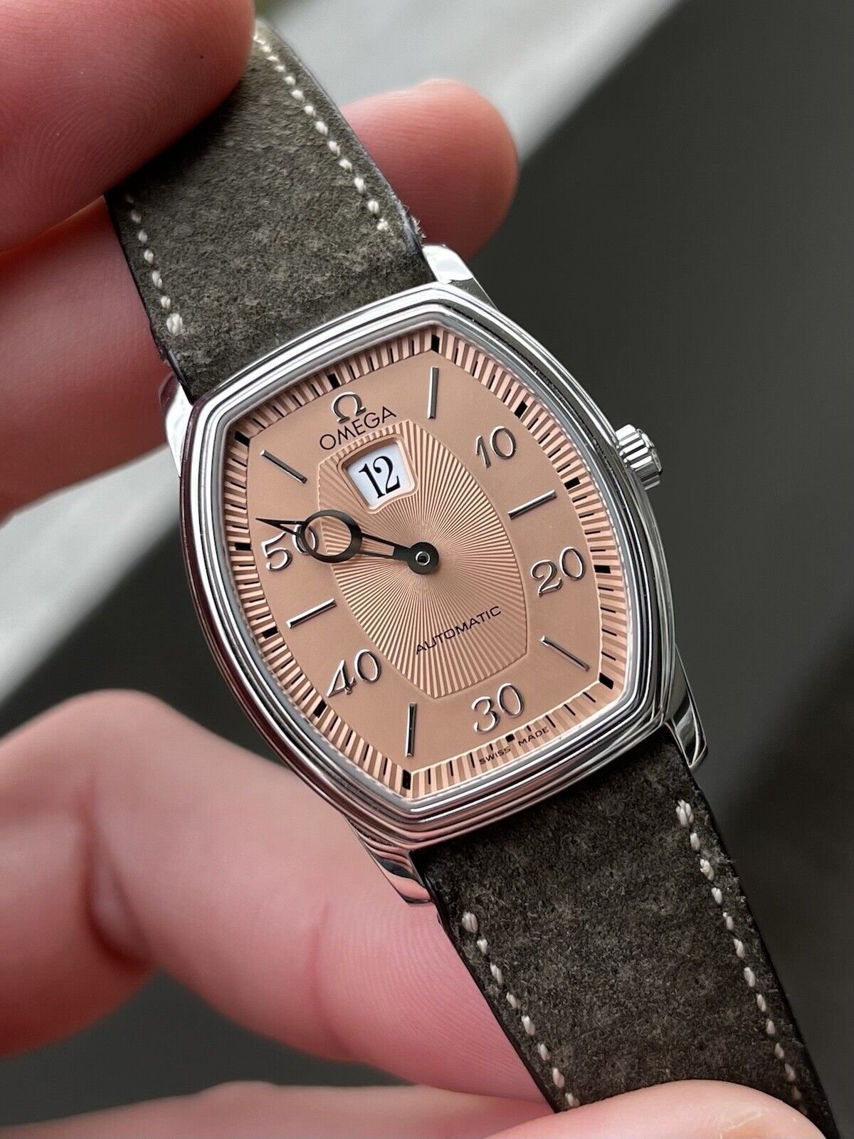 Omega de ville prestige jump hour online