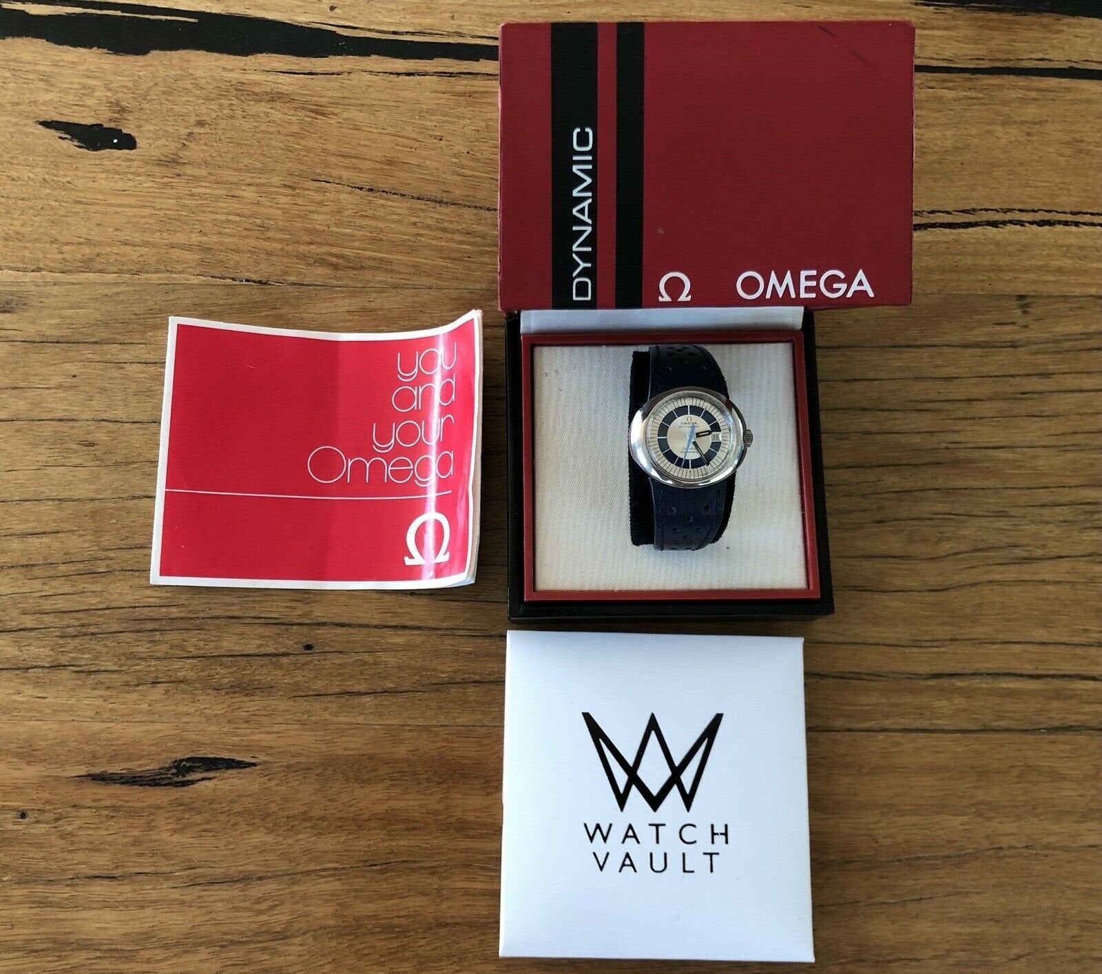 Omega Geneve Dynamic 30mm Date Automatic - Circa 1970's