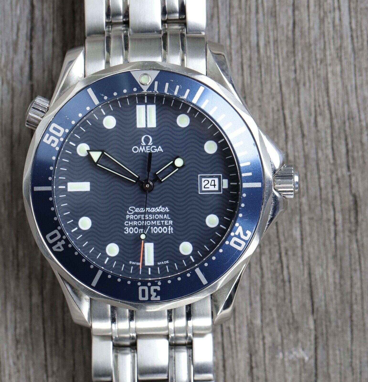 Omega_Seamaster_300M_2531.80_41mm_automatic_E2_80_93_1999_Watch_Vault_01.jpg