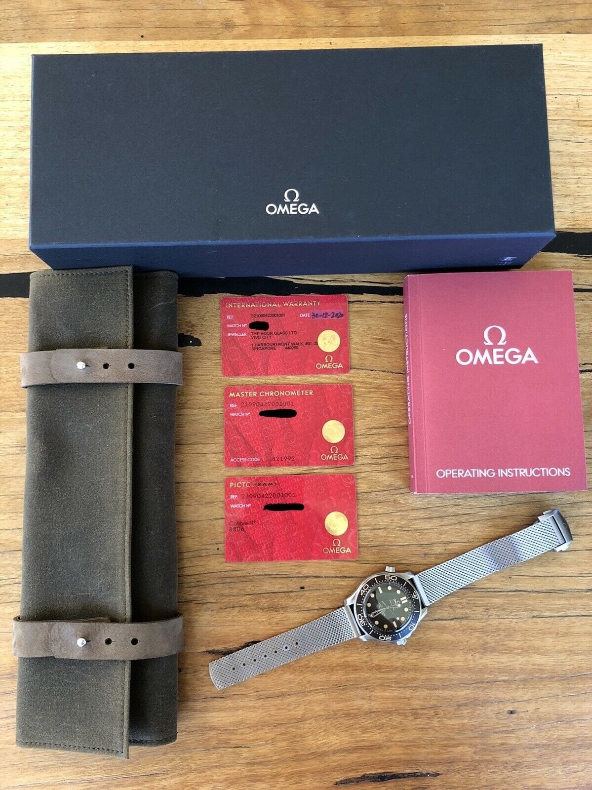 Omega Seamaster 300M 'No Time to Die' NTTD 007 210.90.42.20.01.001 - 2020