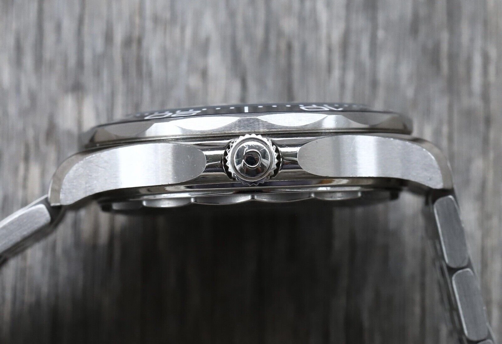 Omega Seamaster Diver 300M Co-Axial Black 42mm 210.30.42.20.01.001 - 2020