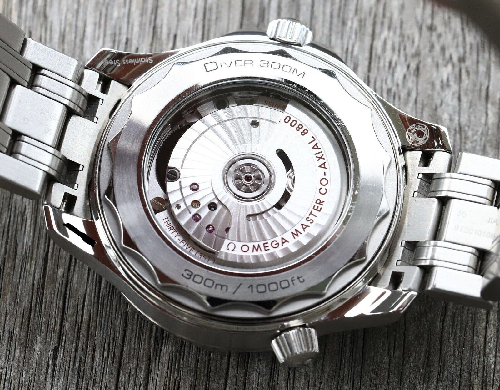 Omega Seamaster Diver 300M Co-Axial Black 42mm 210.30.42.20.01.001 - 2020