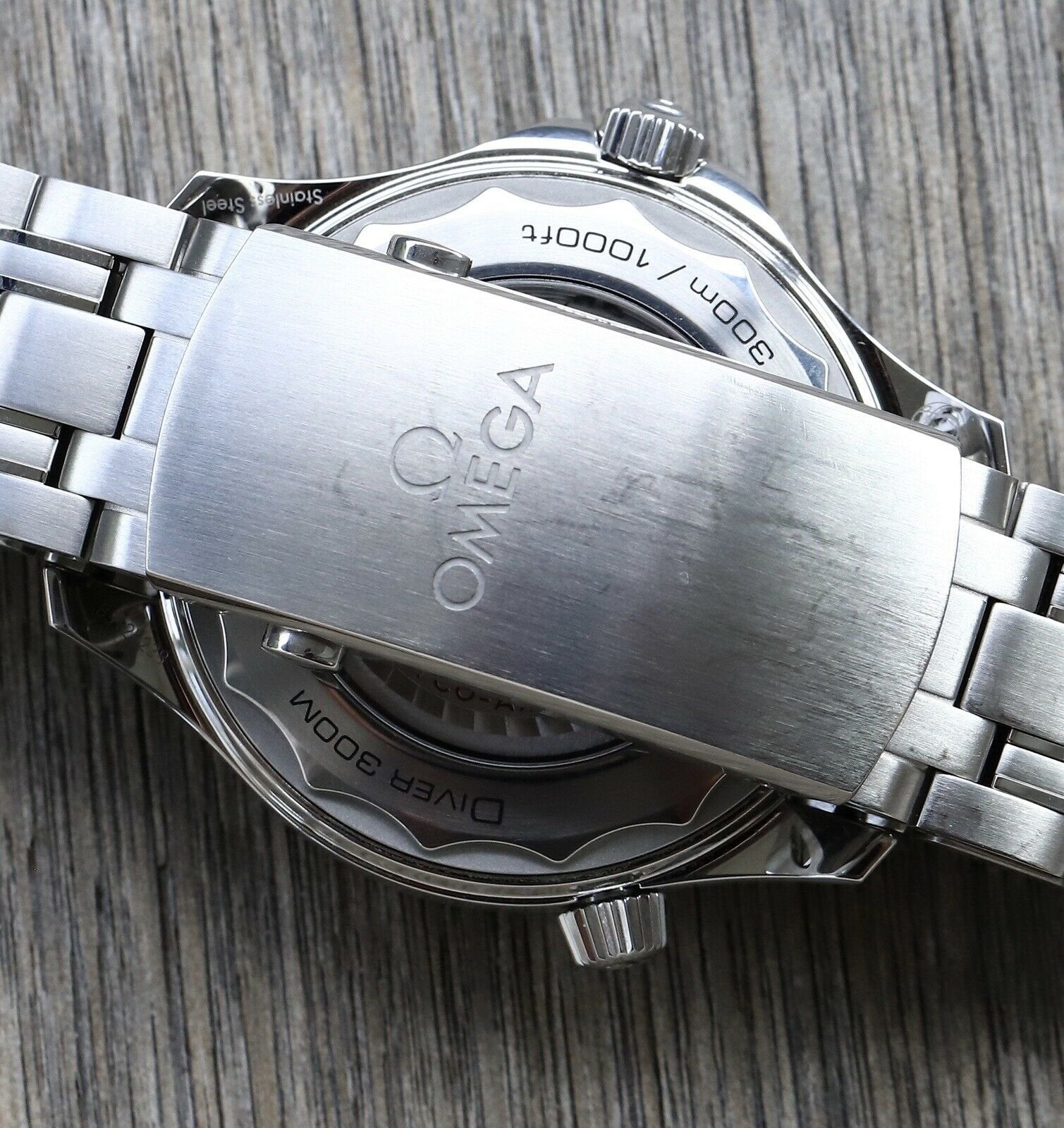 Omega Seamaster Diver 300M Co-Axial Black 42mm 210.30.42.20.01.001 - 2021