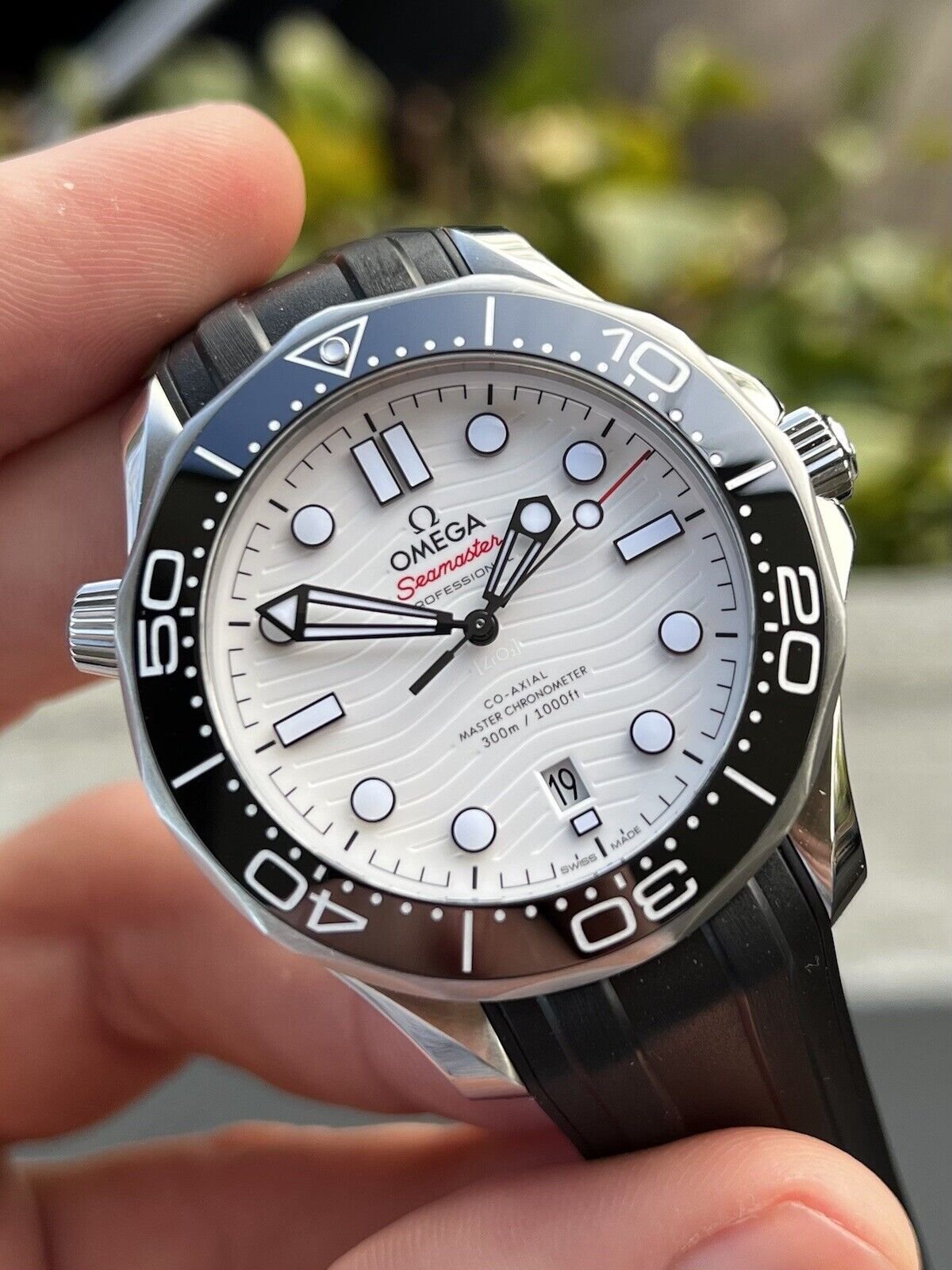 Omega Seamaster Diver 300M Co-Axial Great White 42mm 210.32.42.20.04.001 - 2020