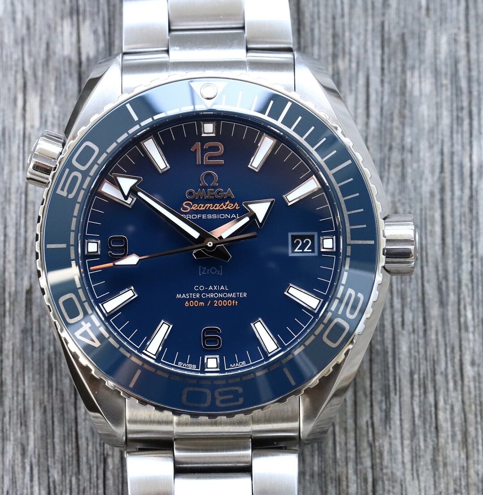 Omega Seamaster Planet Ocean 600M Co-Axial 43.5 mm 215.30.44.21.03.001 - 2022