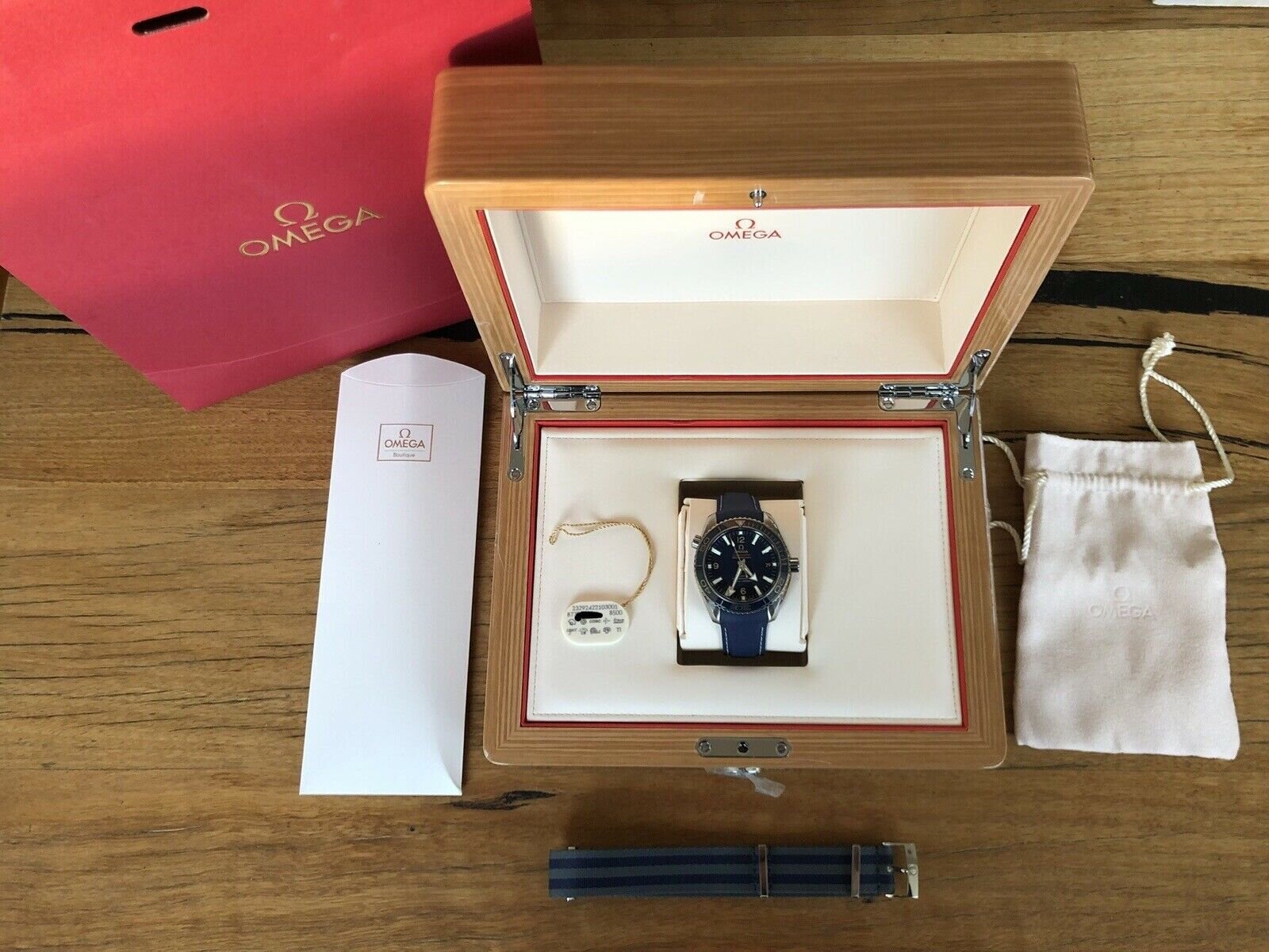 Omega Seamaster Planet Ocean 8500 600m 42mm Titanium 232.92.42.21.03.001
