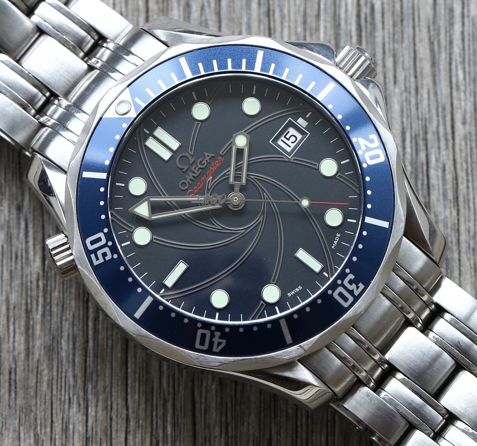 Omega Seamaster Professional 300M 2226.80 James Bond LE
